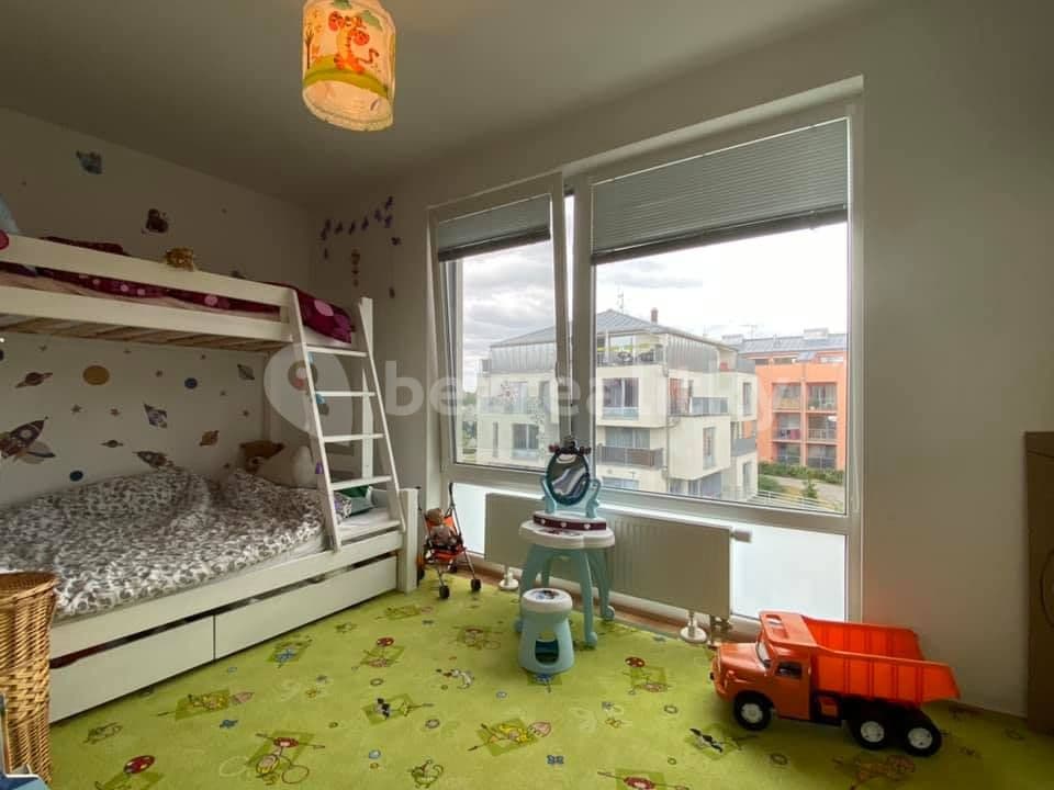 Pronájem bytu 3+kk 79 m², Na Fialce, Říčany, Středočeský kraj Pronájem bytu 3+kk 79 m², Na Fialce, Říčany, Středočeský kraj