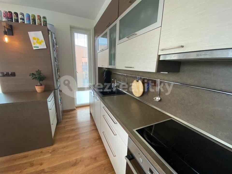 Pronájem bytu 3+kk 79 m², Na Fialce, Říčany, Středočeský kraj Pronájem bytu 3+kk 79 m², Na Fialce, Říčany, Středočeský kraj