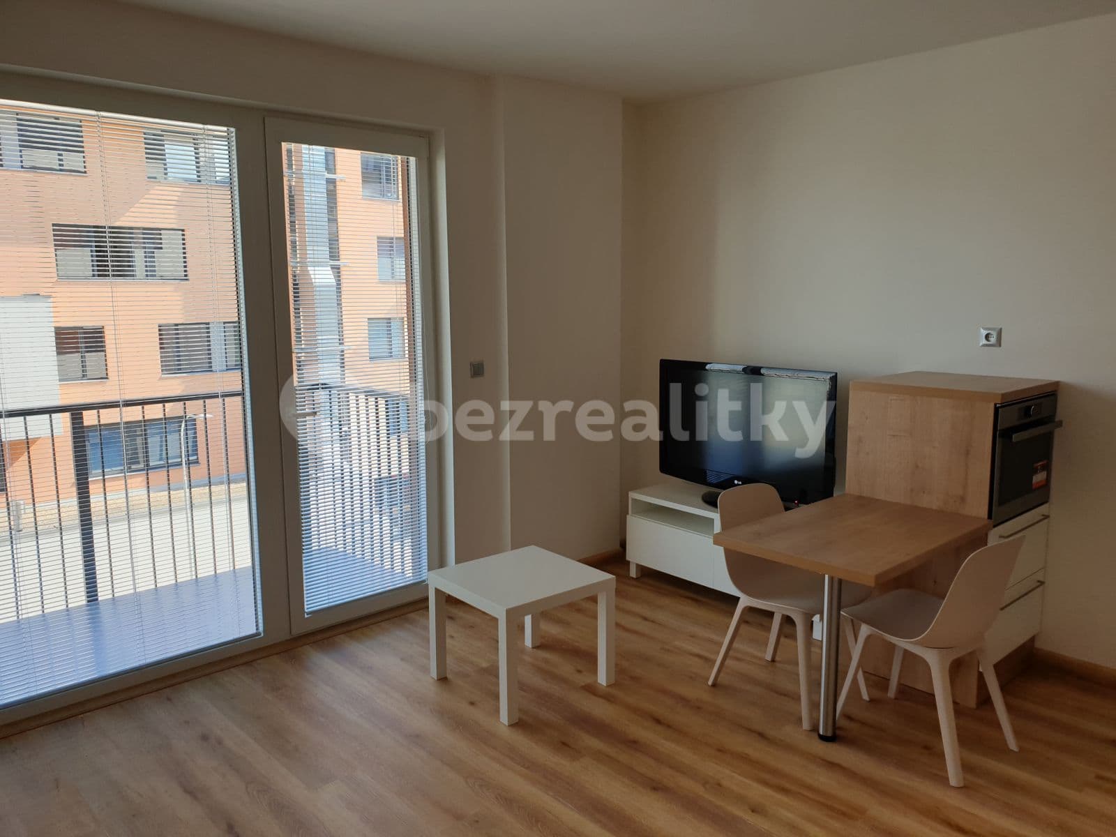 Pronájem bytu 1+kk 32 m², Rokycanova, Pardubice, Pardubický kraj Pronájem bytu 1+kk 32 m², Rokycanova, Pardubice, Pardubický kraj