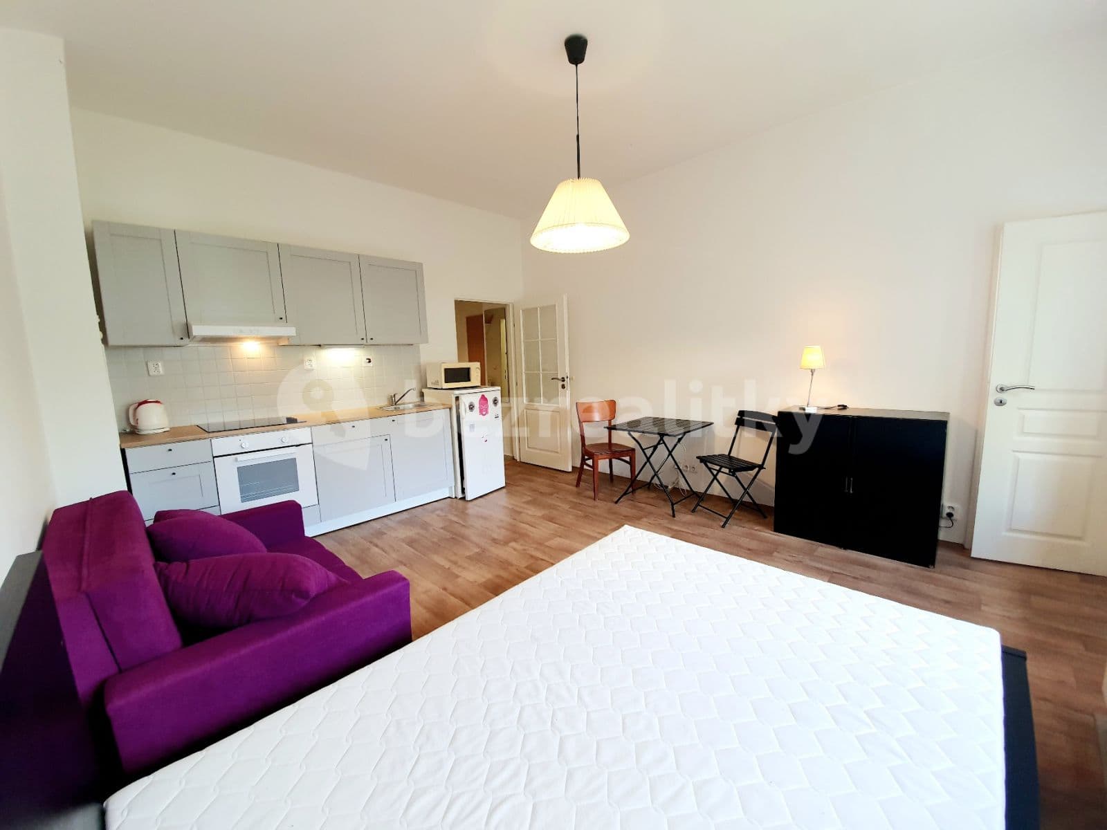 Pronájem bytu Garsoniéra 32 m², V Olšinách, Praha, Praha Pronájem bytu Garsoniéra 32 m², V Olšinách, Praha, Praha