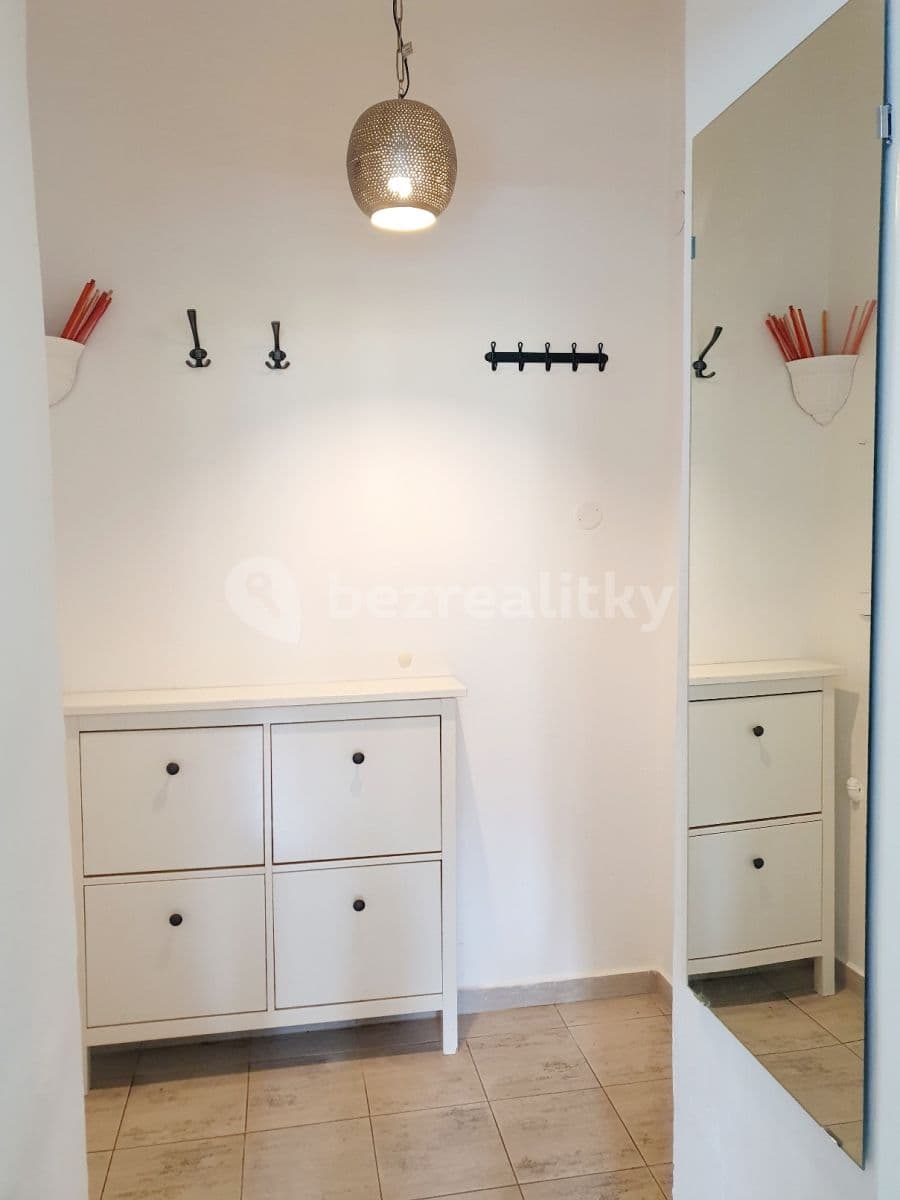 Pronájem bytu Garsoniéra 32 m², V Olšinách, Praha, Praha Pronájem bytu Garsoniéra 32 m², V Olšinách, Praha, Praha