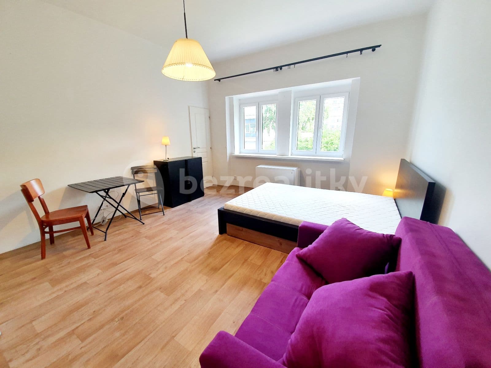 Pronájem bytu Garsoniéra 32 m², V Olšinách, Praha, Praha Pronájem bytu Garsoniéra 32 m², V Olšinách, Praha, Praha