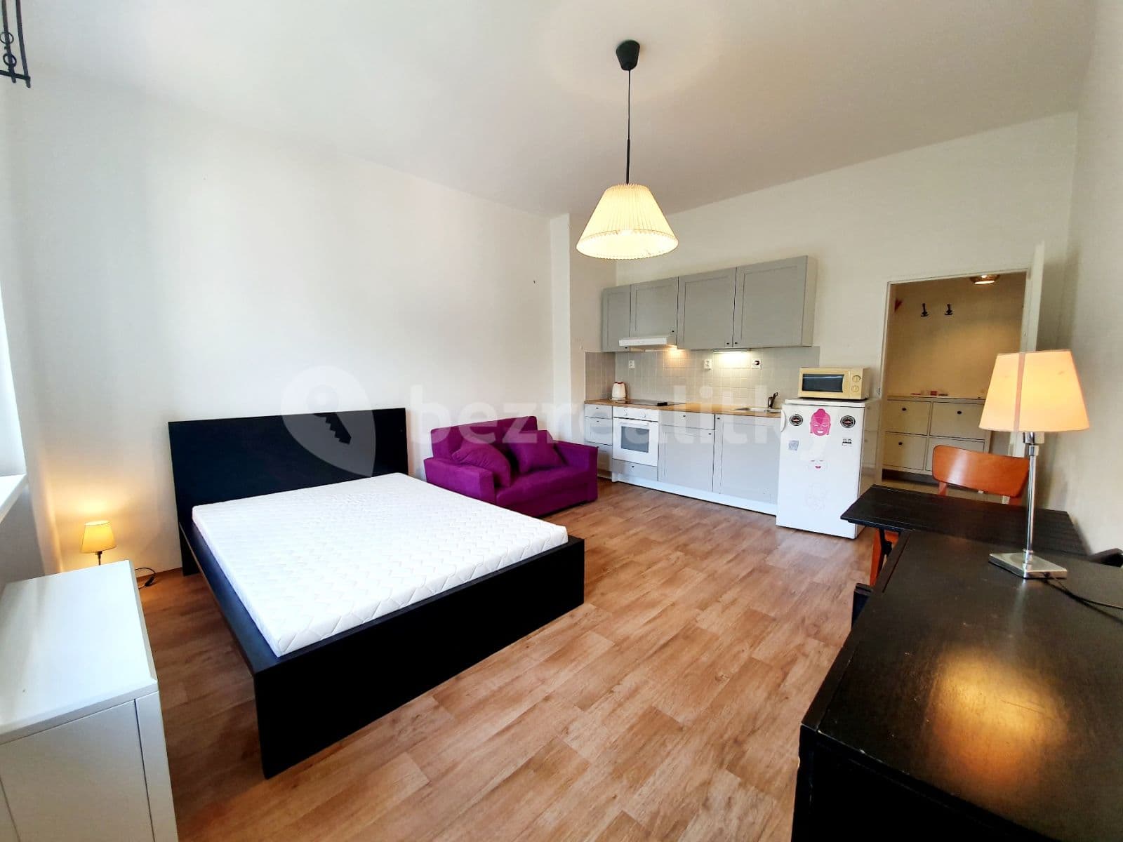 Pronájem bytu Garsoniéra 32 m², V Olšinách, Praha, Praha Pronájem bytu Garsoniéra 32 m², V Olšinách, Praha, Praha