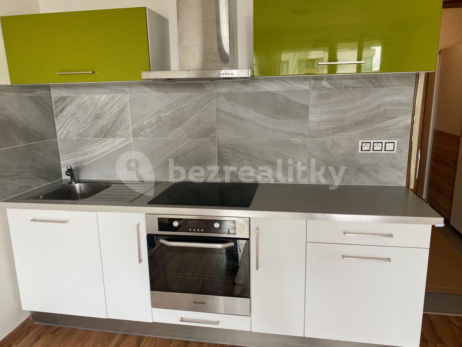 Pronájem bytu 1+kk 32 m², Sousedíkova, Praha, Praha Pronájem bytu 1+kk 32 m², Sousedíkova, Praha, Praha