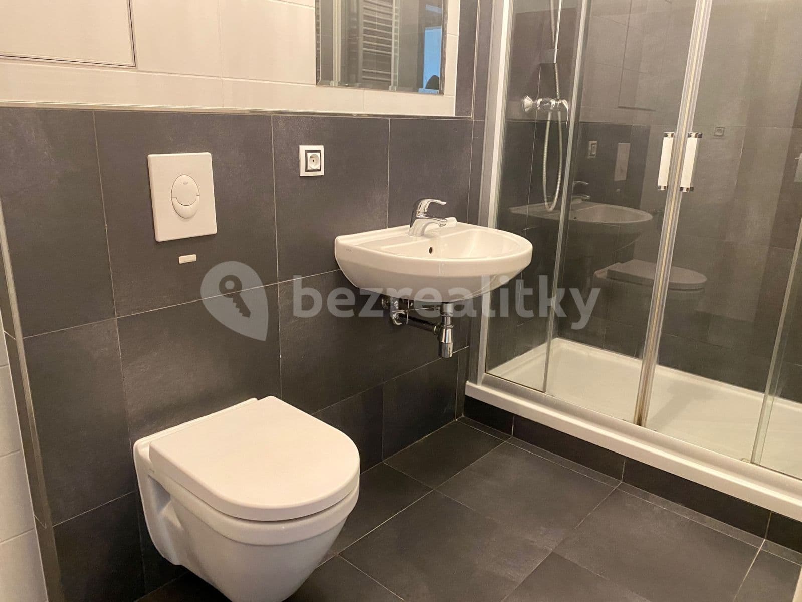 Pronájem bytu 1+kk 32 m², Sousedíkova, Praha, Praha Pronájem bytu 1+kk 32 m², Sousedíkova, Praha, Praha