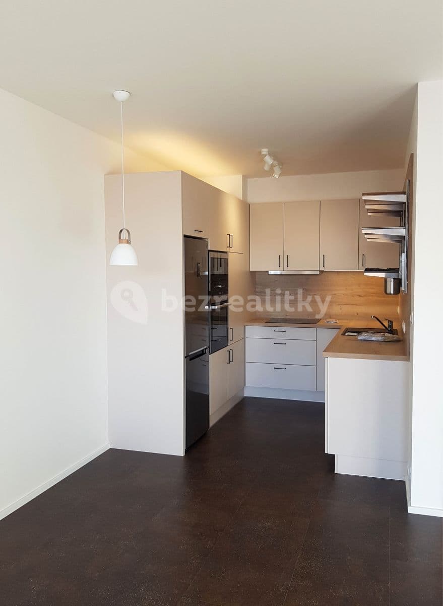 Pronájem bytu 2+kk 57 m², Tovární, Čelákovice, Středočeský kraj Pronájem bytu 2+kk 57 m², Tovární, Čelákovice, Středočeský kraj