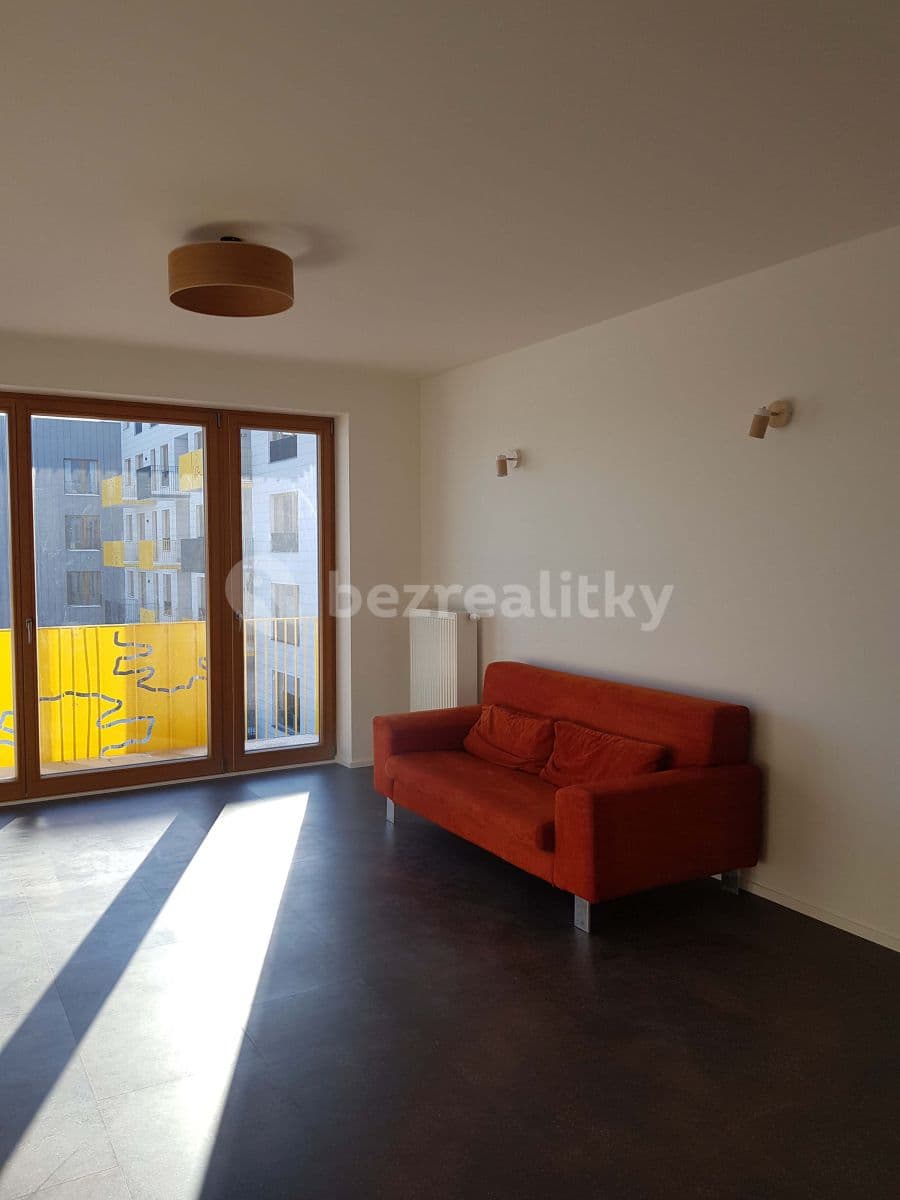 Pronájem bytu 2+kk 57 m², Tovární, Čelákovice, Středočeský kraj Pronájem bytu 2+kk 57 m², Tovární, Čelákovice, Středočeský kraj