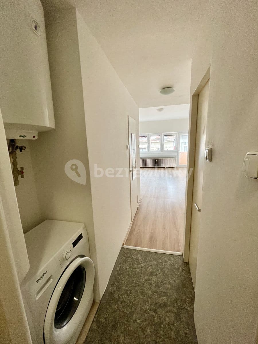 Pronájem bytu 1+1 38 m², U Kavalírky, Praha, Praha Pronájem bytu 1+1 38 m², U Kavalírky, Praha, Praha
