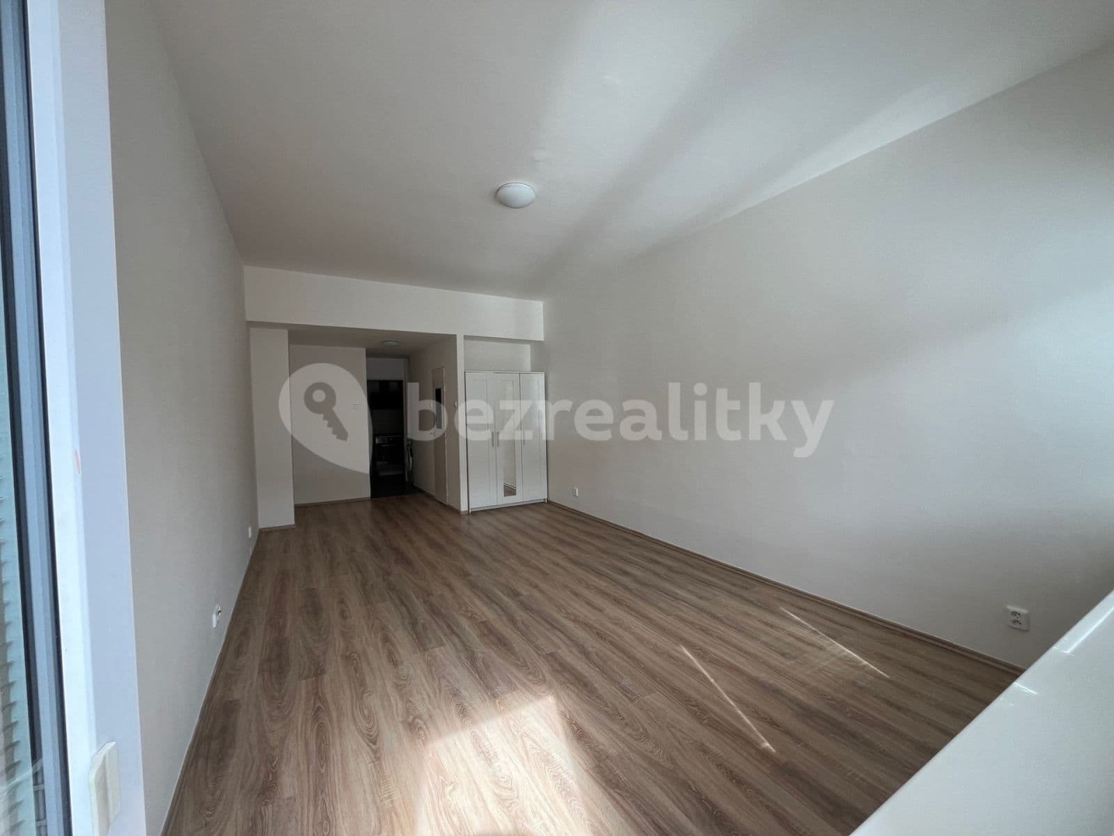 Pronájem bytu 1+1 38 m², U Kavalírky, Praha, Praha Pronájem bytu 1+1 38 m², U Kavalírky, Praha, Praha