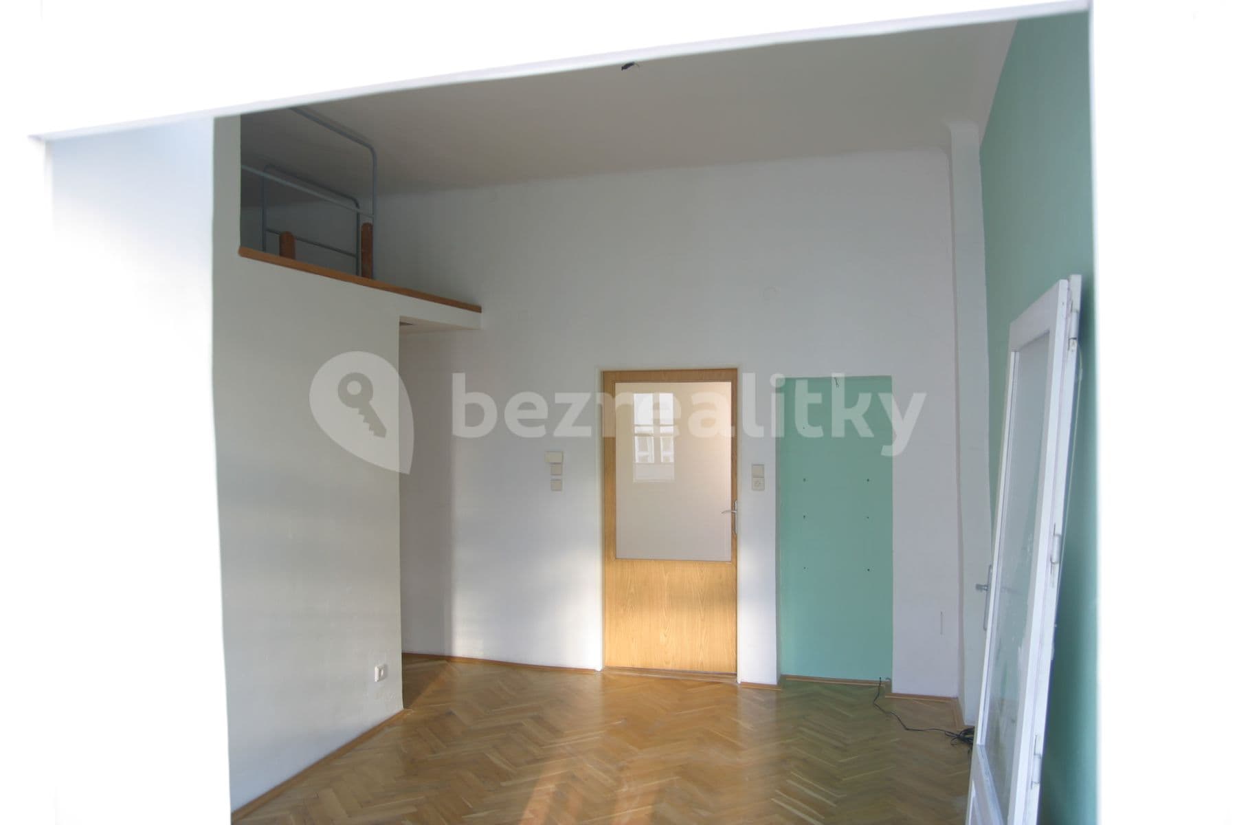 Pronájem bytu 3+1 92 m², Roháčova, Praha, Praha