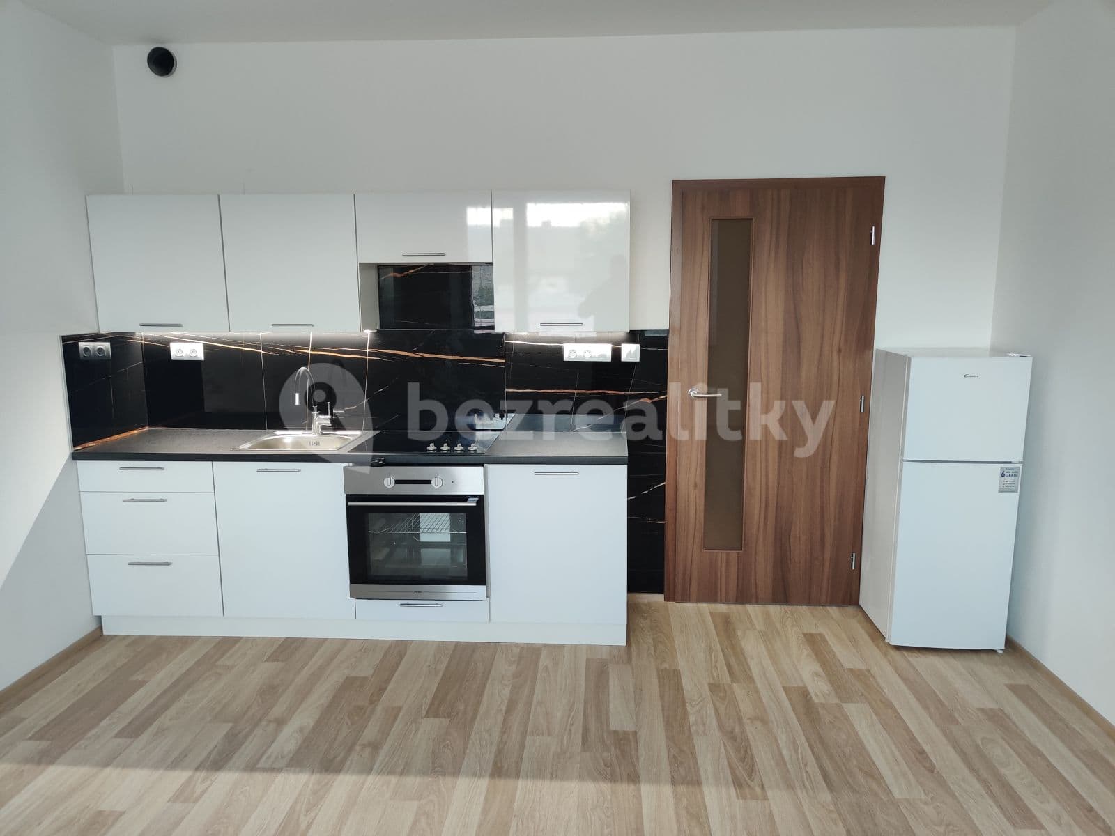 Pronájem bytu 1+kk 30 m², Vranovská, Brno, Jihomoravský kraj Pronájem bytu 1+kk 30 m², Vranovská, Brno, Jihomoravský kraj