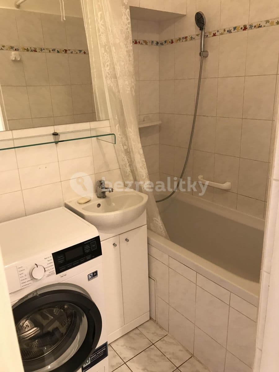 Pronájem bytu 2+kk 42 m², Podolská, Praha, Praha Pronájem bytu 2+kk 42 m², Podolská, Praha, Praha