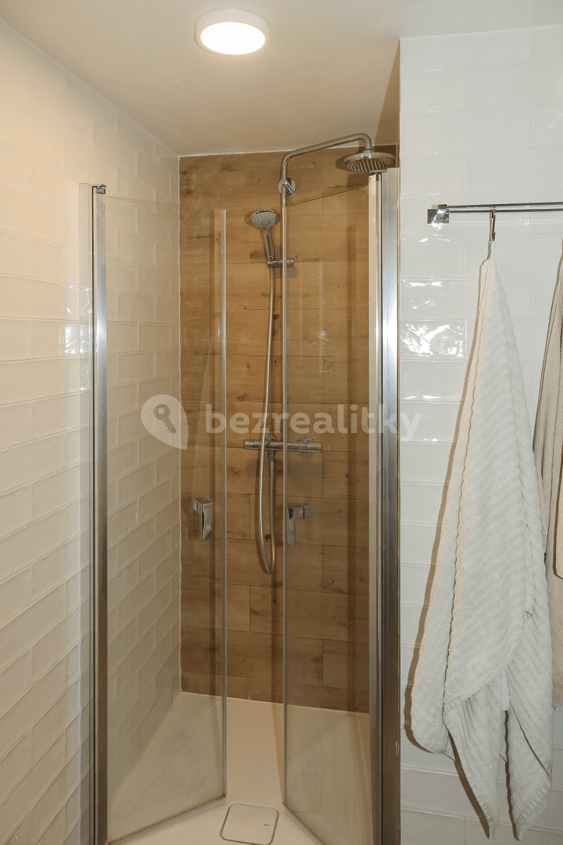 Pronájem bytu 2+kk 67 m², Plzeňská, Praha, Praha Pronájem bytu 2+kk 67 m², Plzeňská, Praha, Praha