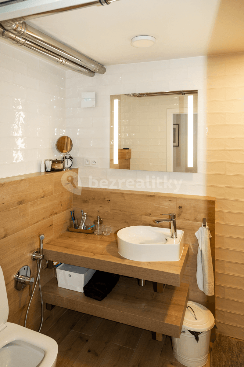 Pronájem bytu 2+kk 67 m², Plzeňská, Praha, Praha Pronájem bytu 2+kk 67 m², Plzeňská, Praha, Praha