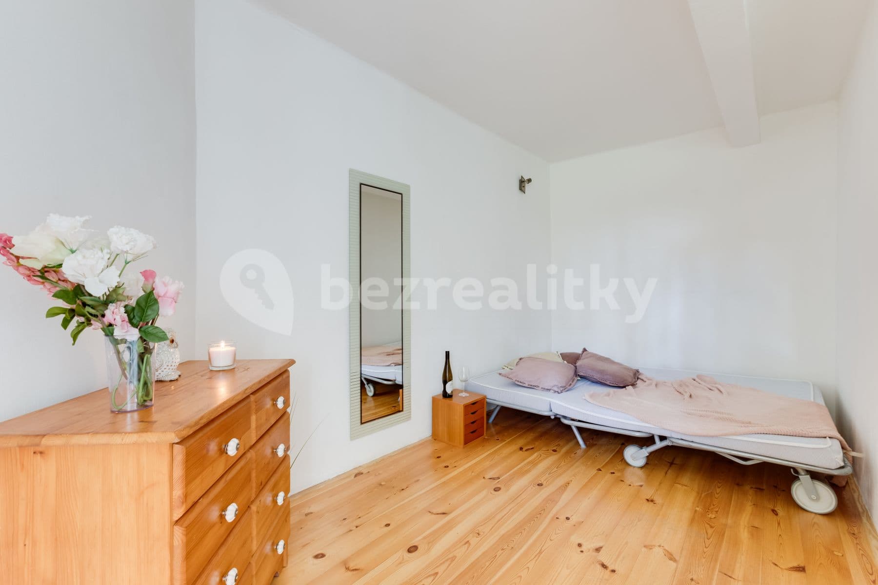 Pronájem bytu 2+1 69 m², Šlikova, Praha, Praha Pronájem bytu 2+1 69 m², Šlikova, Praha, Praha