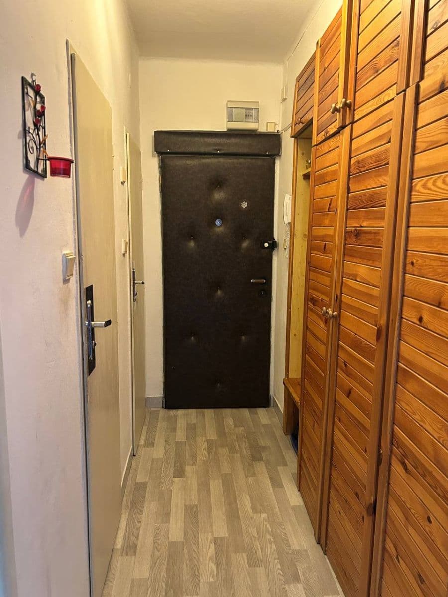 Pronájem bytu 2+1 52 m², Květinková, Praha, Praha Pronájem bytu 2+1 52 m², Květinková, Praha, Praha