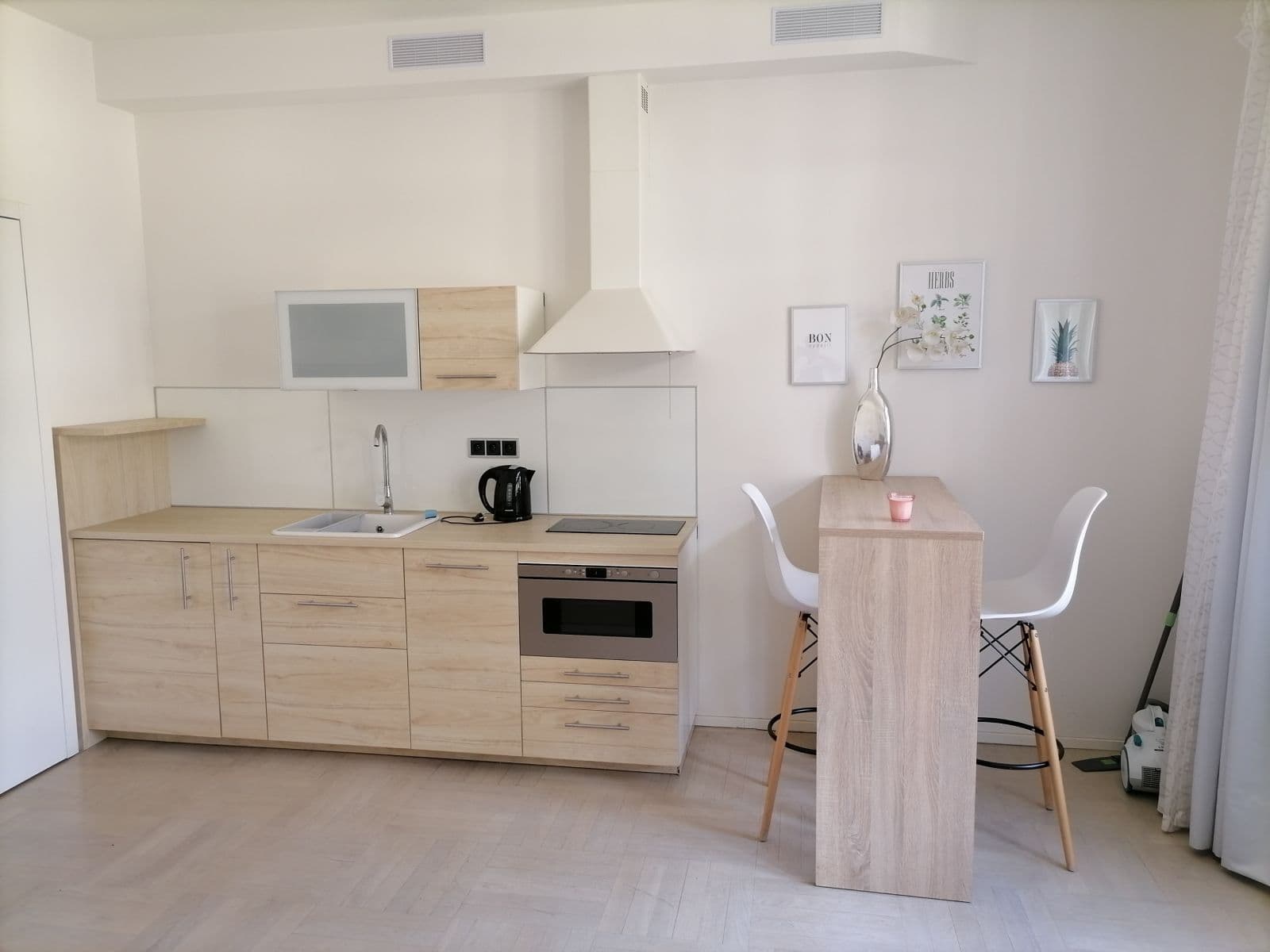 Pronájem bytu 1+kk 34 m², Spálená, Praha, Praha Pronájem bytu 1+kk 34 m², Spálená, Praha, Praha
