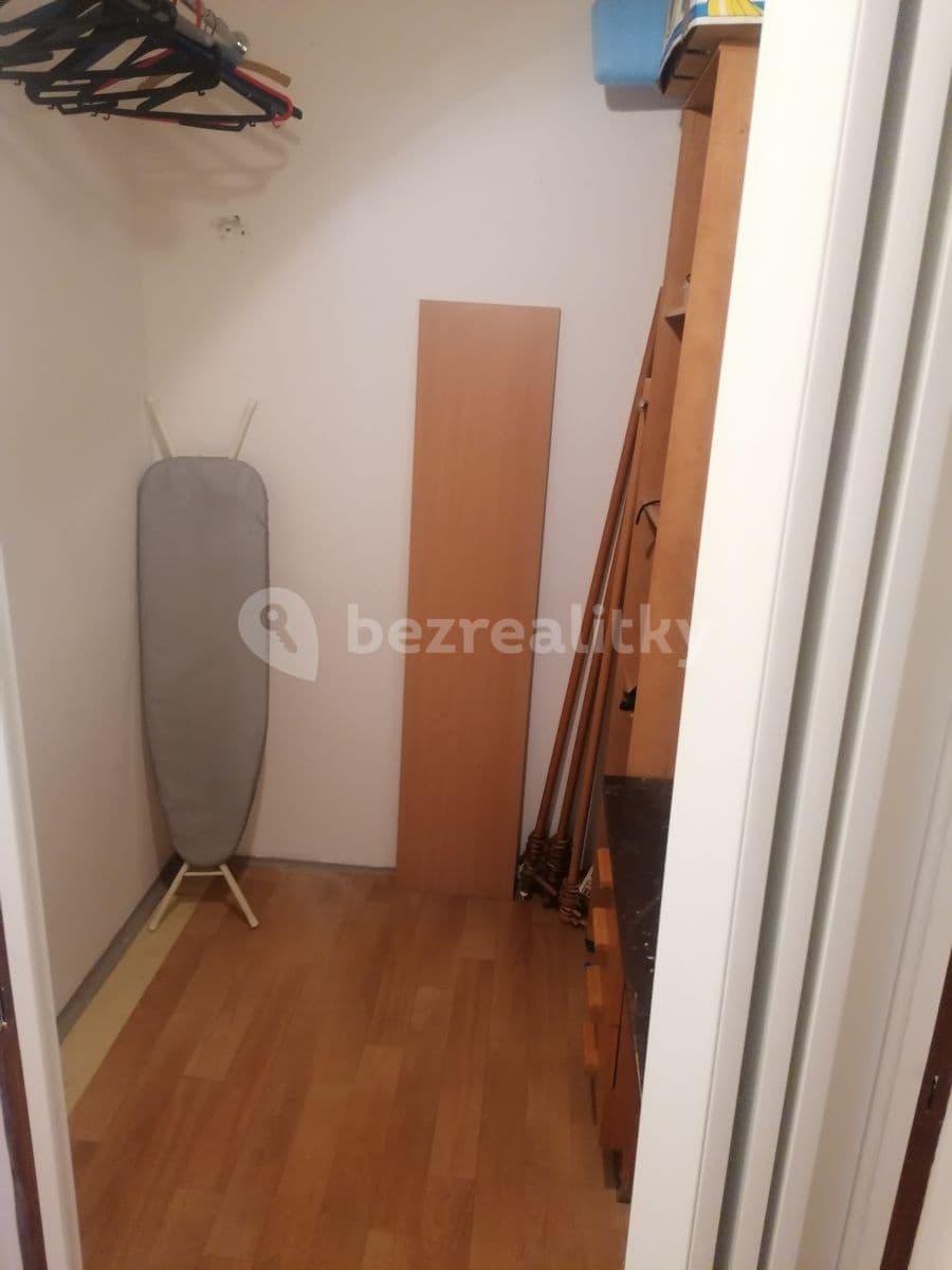Pronájem bytu 2+1 65 m², Březinova, Jihlava, Kraj Vysočina Pronájem bytu 2+1 65 m², Březinova, Jihlava, Kraj Vysočina