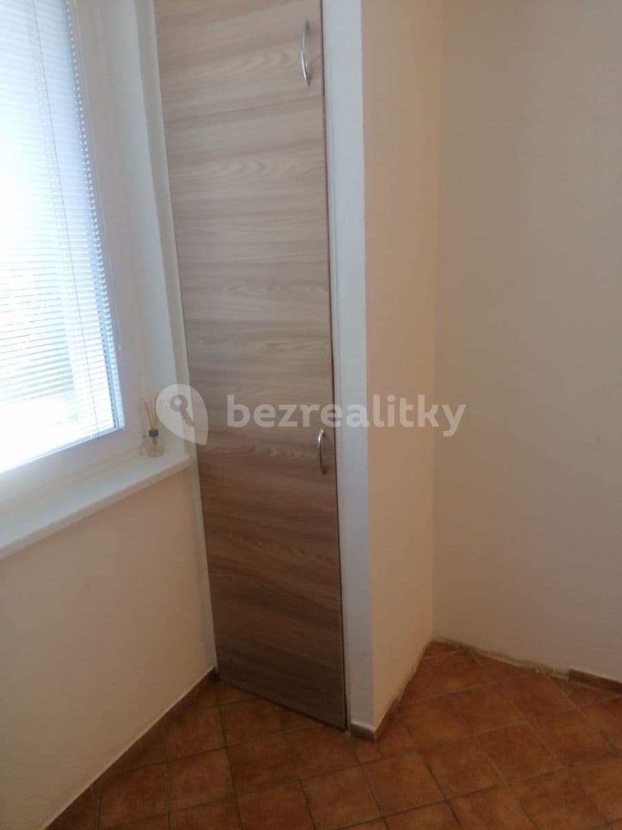 Pronájem bytu 2+1 65 m², Březinova, Jihlava, Kraj Vysočina Pronájem bytu 2+1 65 m², Březinova, Jihlava, Kraj Vysočina