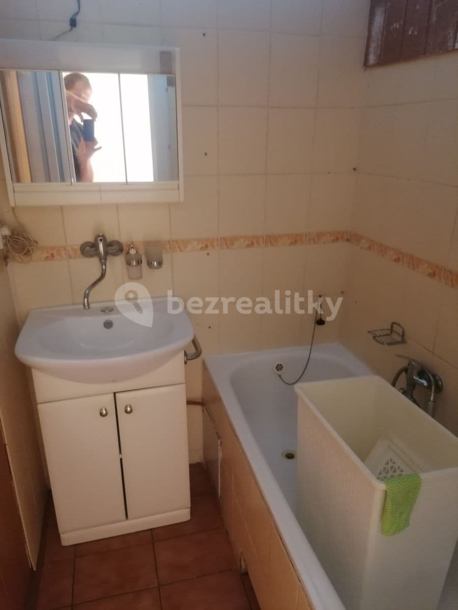 Pronájem bytu 2+1 65 m², Březinova, Jihlava, Kraj Vysočina Pronájem bytu 2+1 65 m², Březinova, Jihlava, Kraj Vysočina