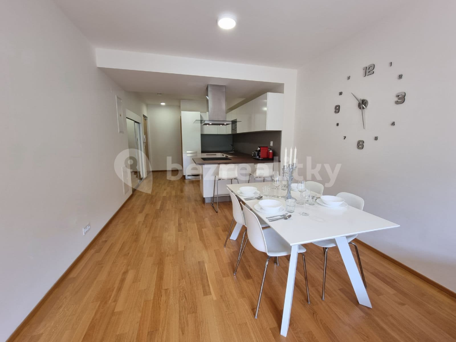 Pronájem bytu 2+kk 58 m², Za Karlínským přístavem, Praha, Praha Pronájem bytu 2+kk 58 m², Za Karlínským přístavem, Praha, Praha