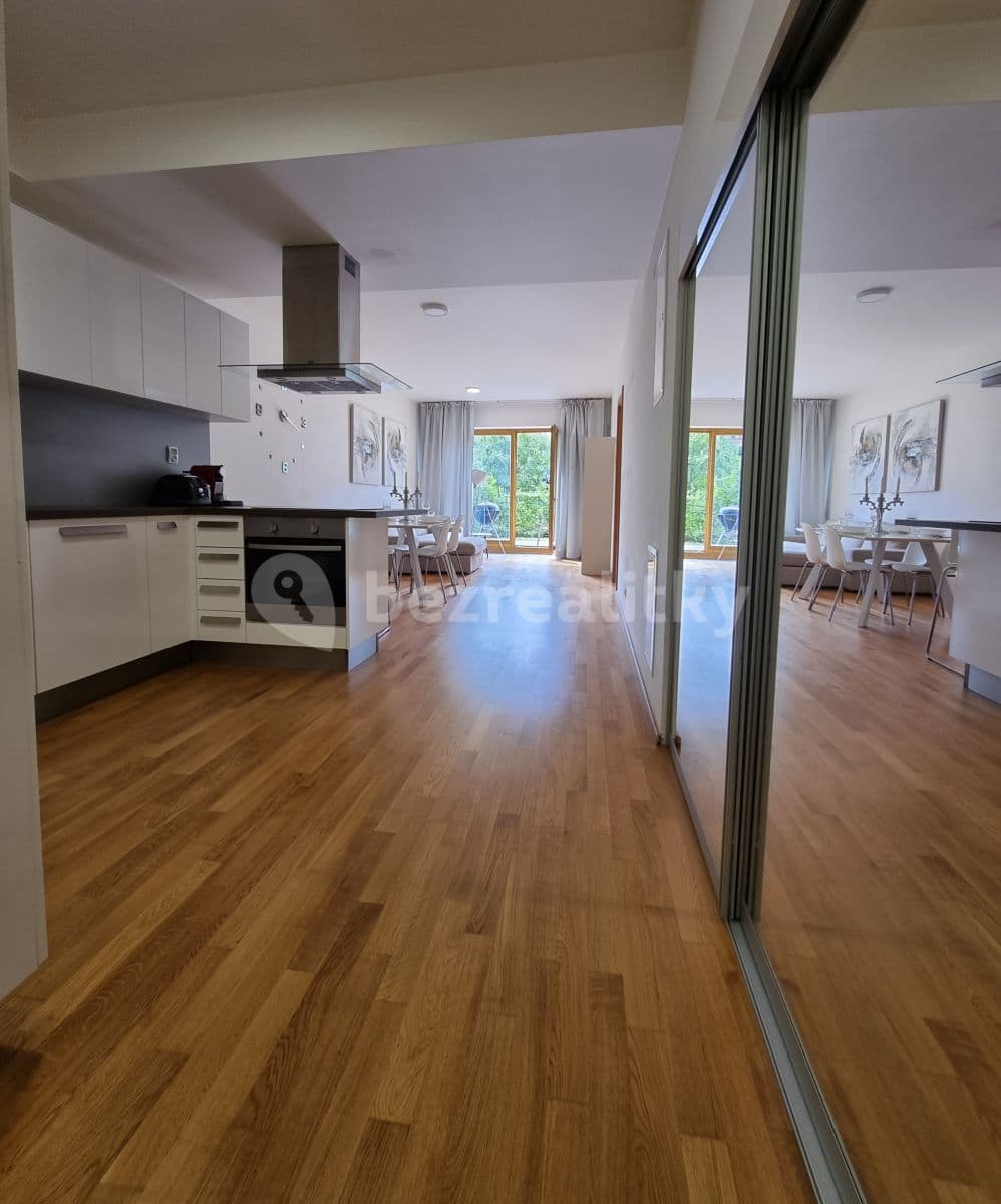 Pronájem bytu 2+kk 58 m², Za Karlínským přístavem, Praha, Praha Pronájem bytu 2+kk 58 m², Za Karlínským přístavem, Praha, Praha