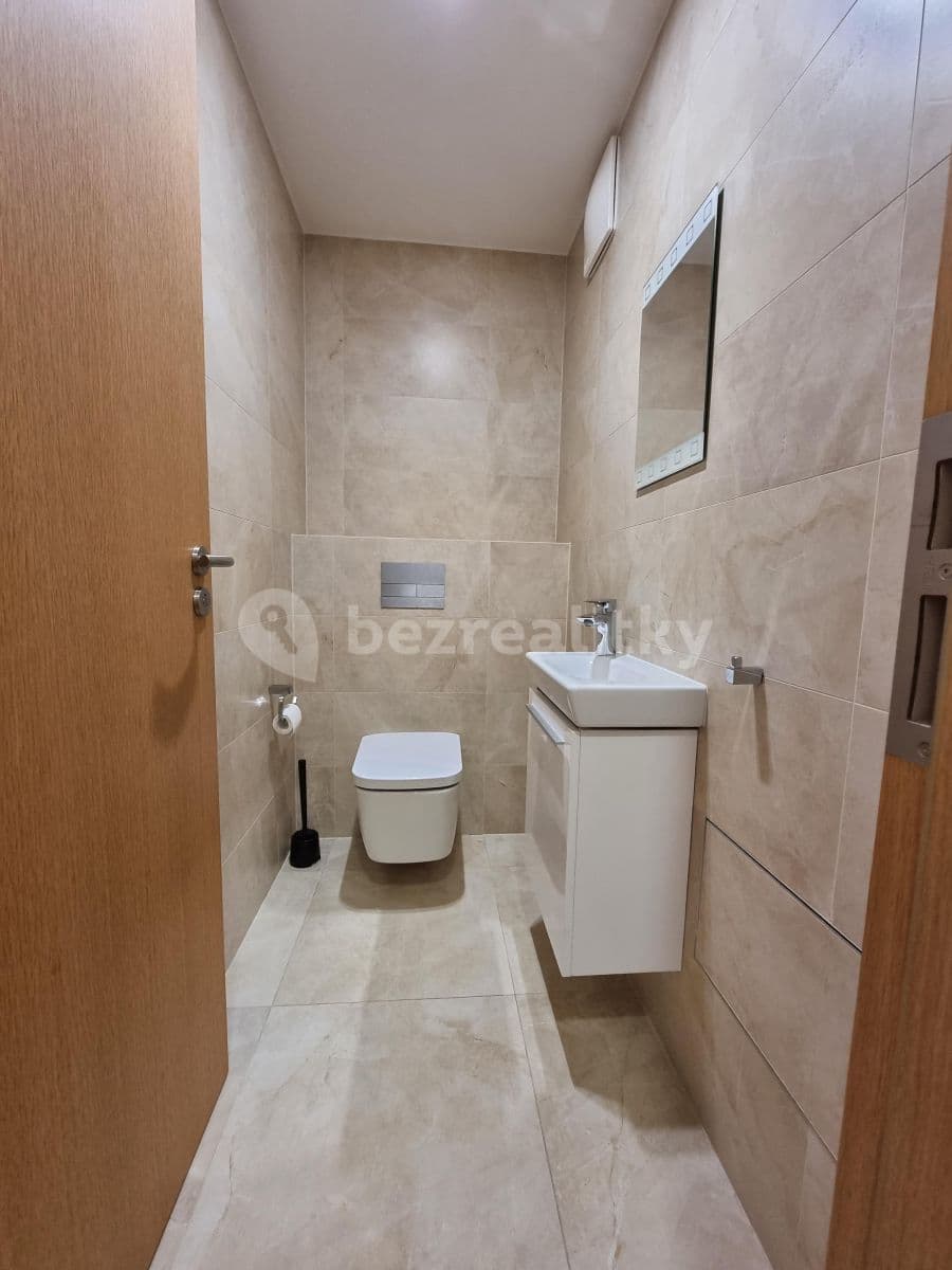 Pronájem bytu 2+kk 58 m², Za Karlínským přístavem, Praha, Praha Pronájem bytu 2+kk 58 m², Za Karlínským přístavem, Praha, Praha