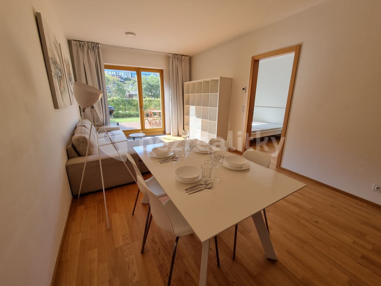 Pronájem bytu 2+kk 58 m², Za Karlínským přístavem, Praha, Praha Pronájem bytu 2+kk 58 m², Za Karlínským přístavem, Praha, Praha