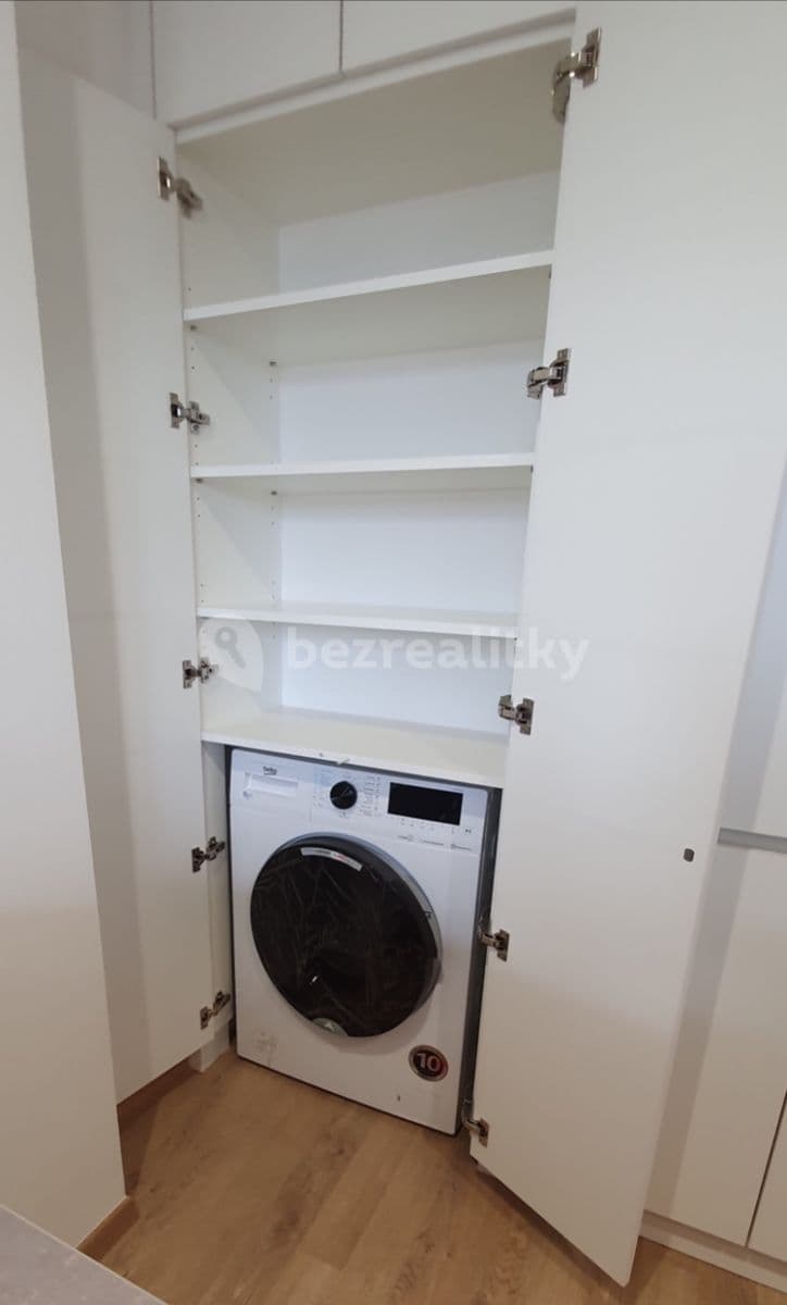 Pronájem bytu 2+kk 37 m², Sokolovská, Praha, Praha Pronájem bytu 2+kk 37 m², Sokolovská, Praha, Praha