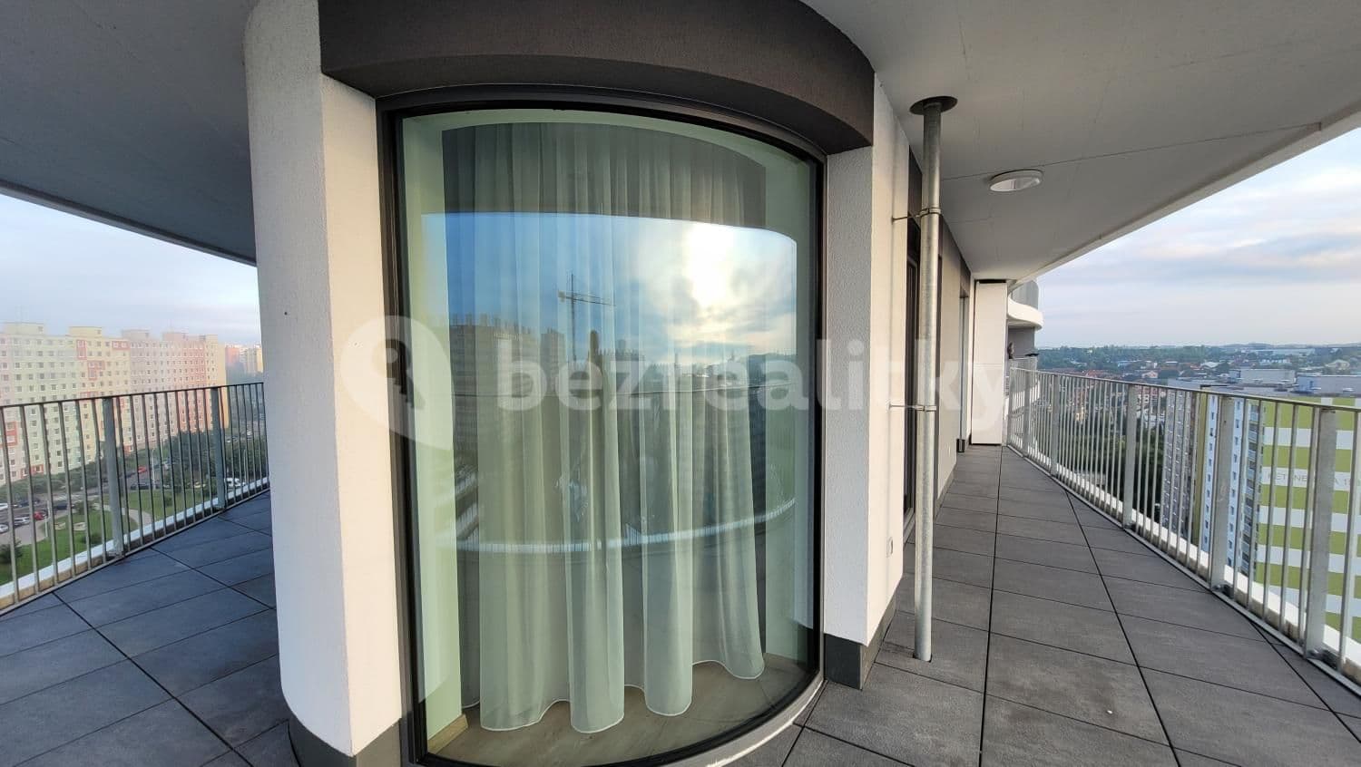 Pronájem bytu 3+kk 90 m², Mukařovského, Praha, Praha Pronájem bytu 3+kk 90 m², Mukařovského, Praha, Praha