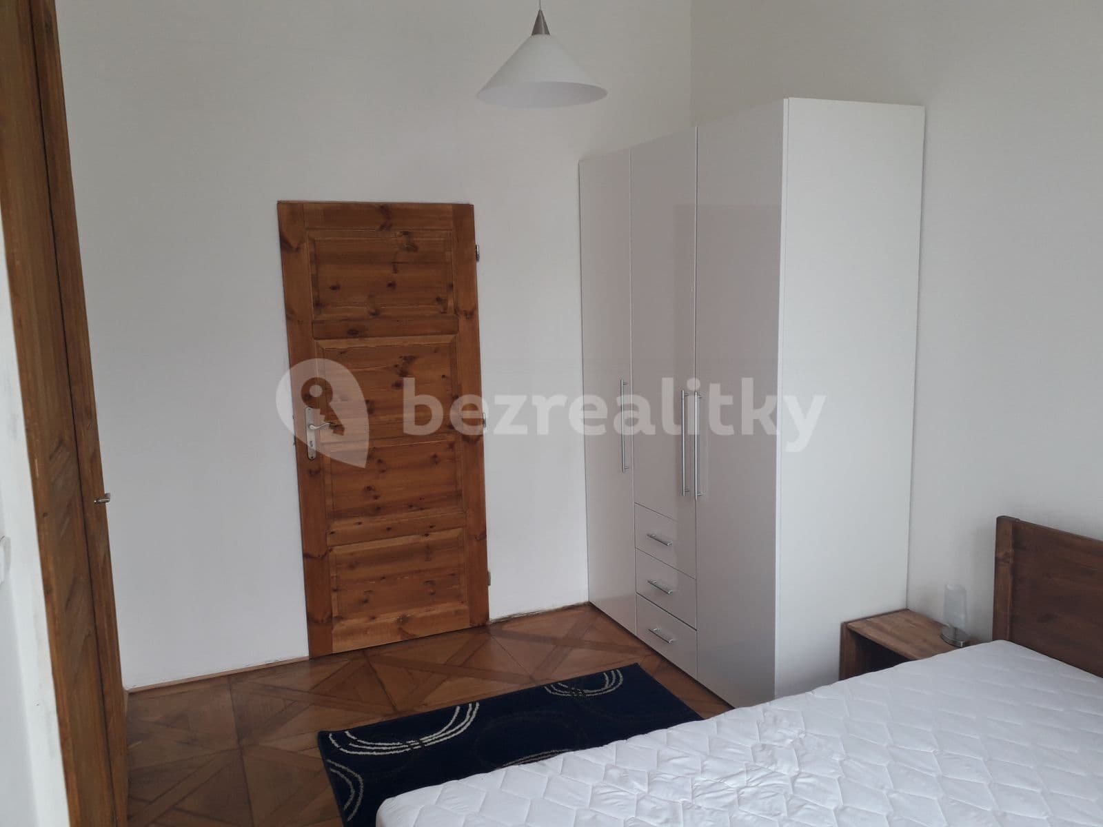 Pronájem bytu 2+kk 60 m², Bolzanova, Praha, Praha Pronájem bytu 2+kk 60 m², Bolzanova, Praha, Praha
