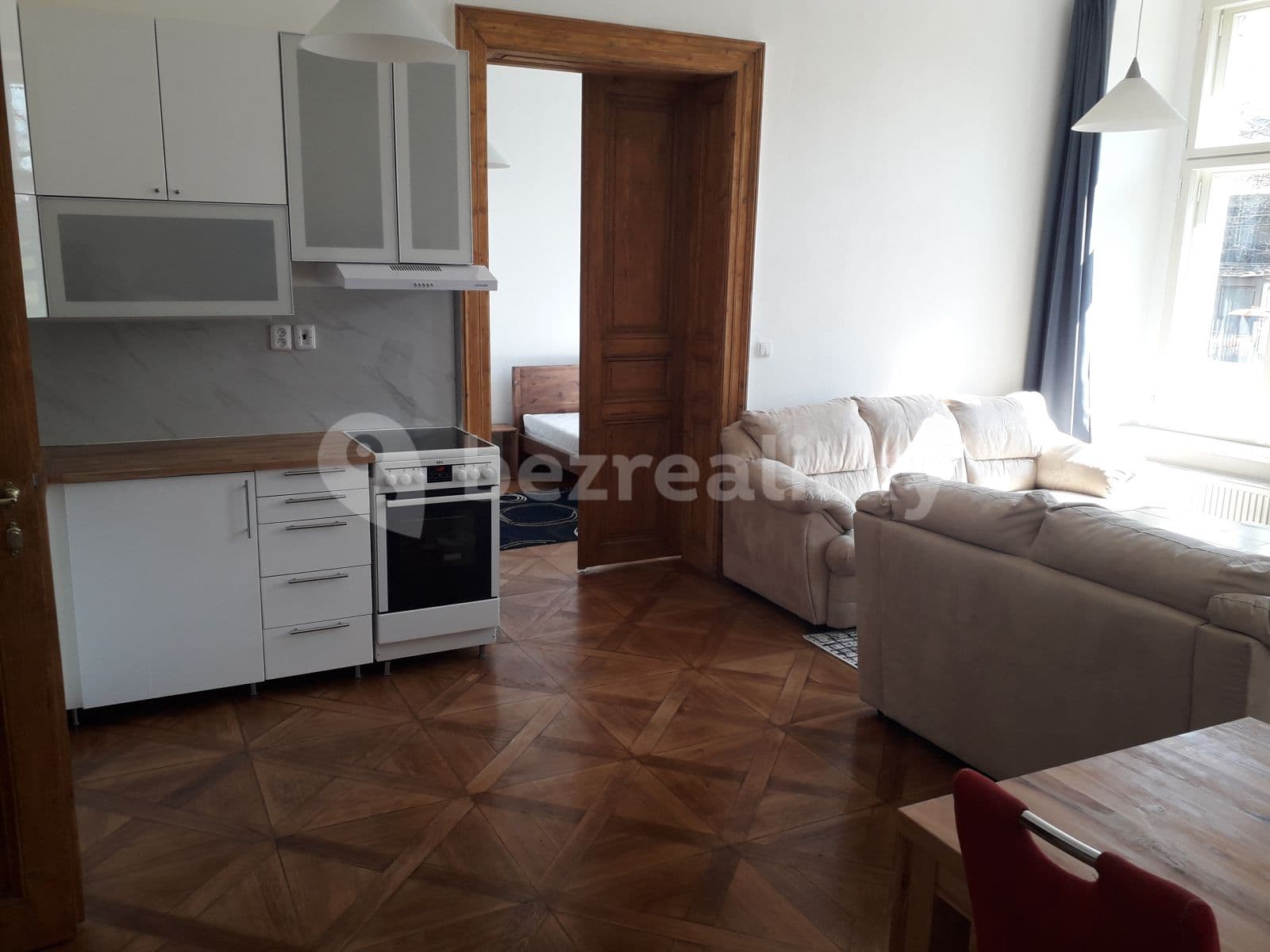Pronájem bytu 2+kk 60 m², Bolzanova, Praha, Praha Pronájem bytu 2+kk 60 m², Bolzanova, Praha, Praha