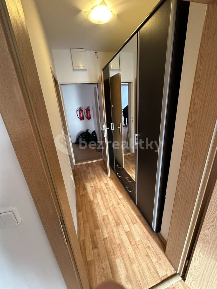 Pronájem bytu 1+kk 27 m², Obecní, Chyňava, Středočeský kraj Pronájem bytu 1+kk 27 m², Obecní, Chyňava, Středočeský kraj