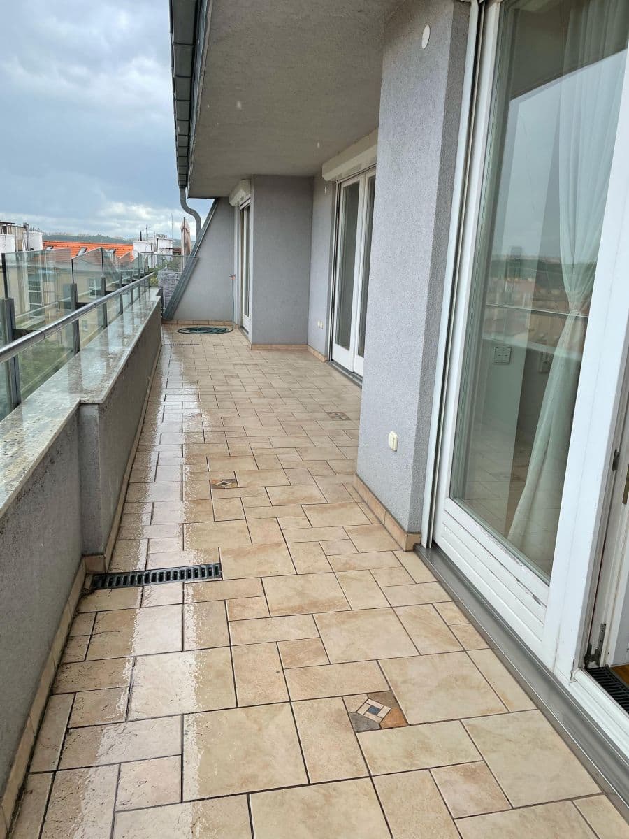 Pronájem bytu 3+kk 127 m², Uralská, Praha, Praha Pronájem bytu 3+kk 127 m², Uralská, Praha, Praha