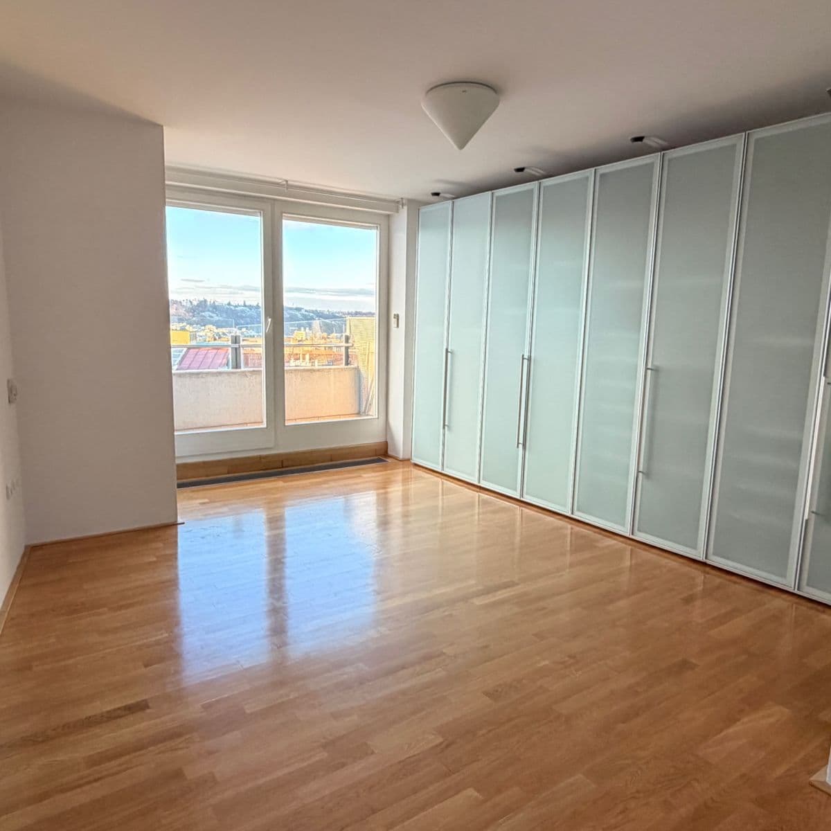 Pronájem bytu 3+kk 127 m², Uralská, Praha, Praha Pronájem bytu 3+kk 127 m², Uralská, Praha, Praha