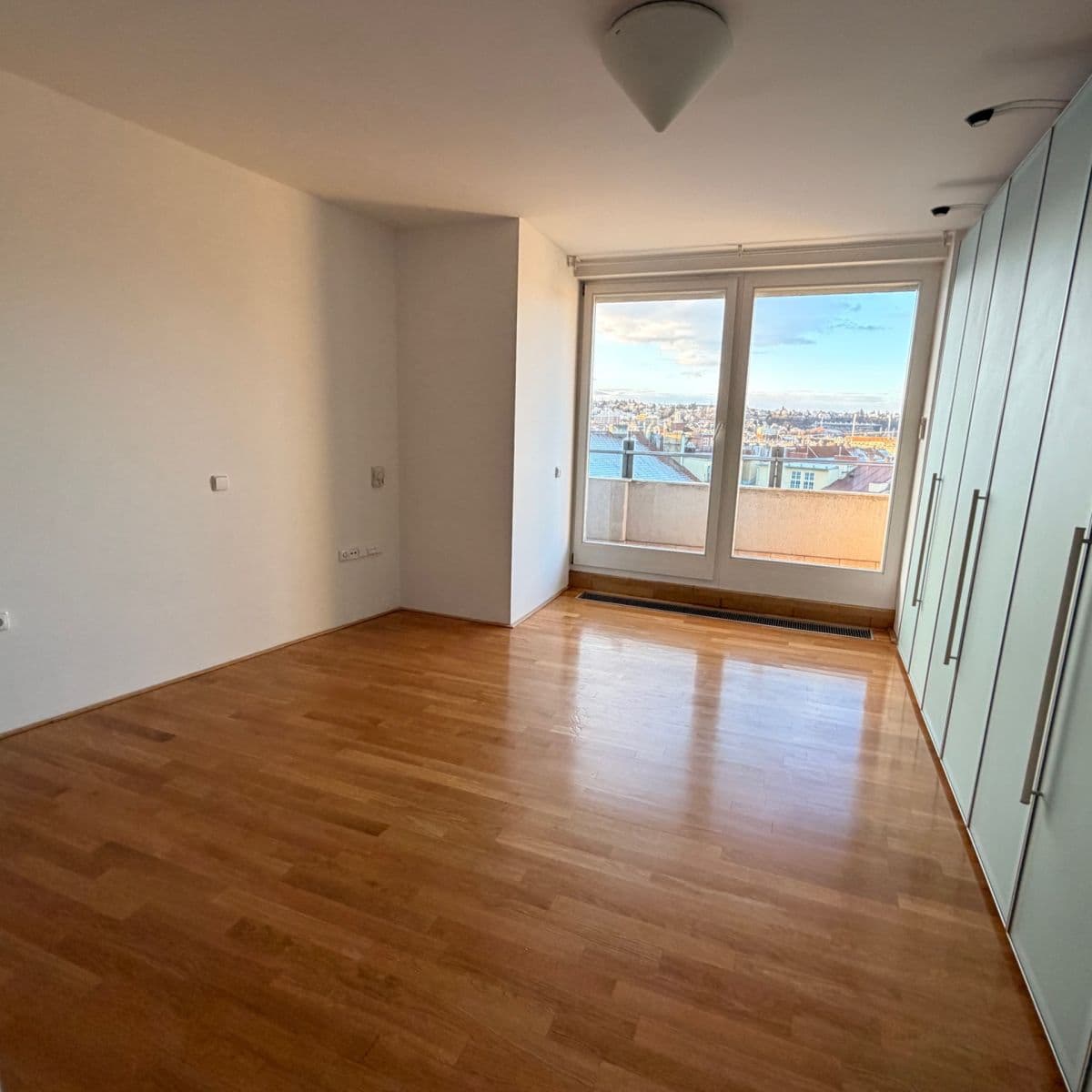Pronájem bytu 3+kk 127 m², Uralská, Praha, Praha Pronájem bytu 3+kk 127 m², Uralská, Praha, Praha