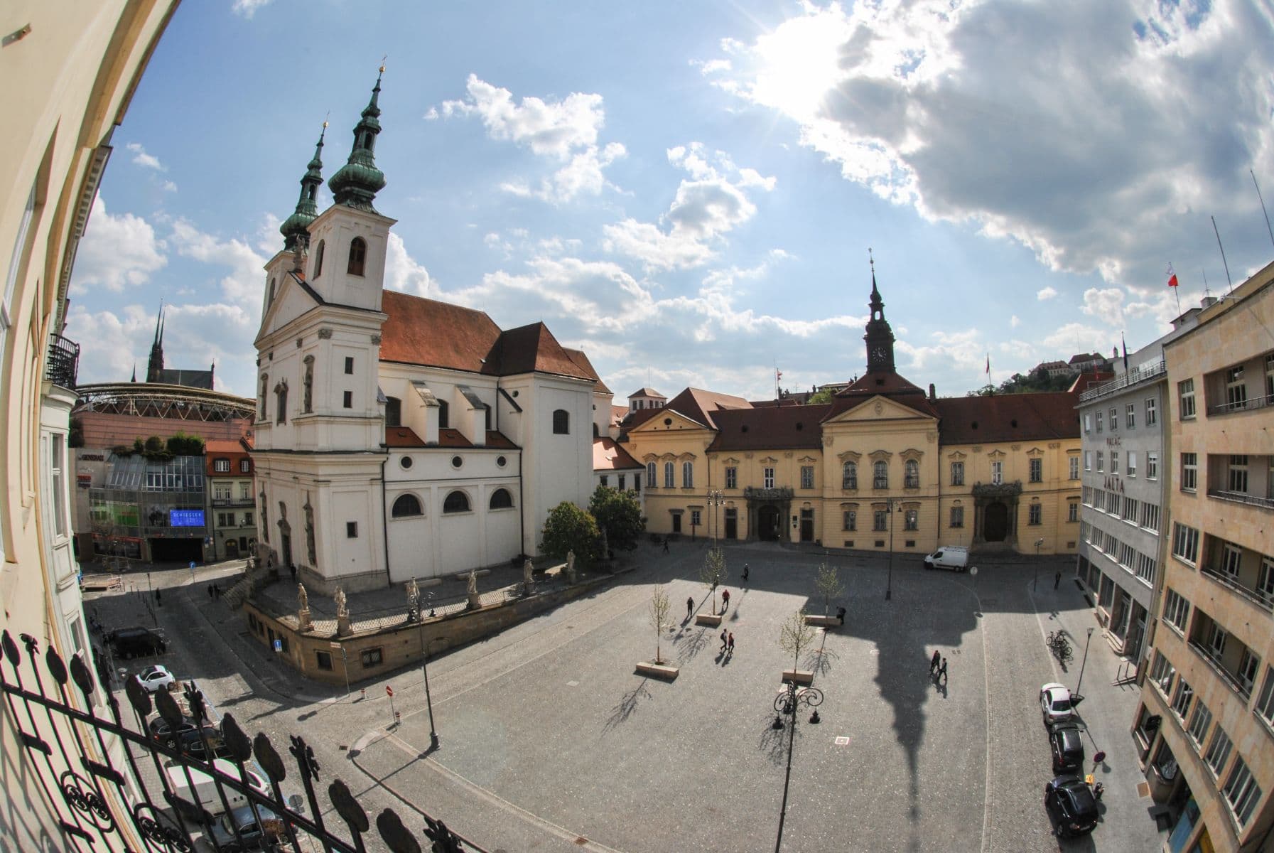 Pronájem bytu 4+1 127 m², Dominikánské náměstí, Brno, Jihomoravský kraj Pronájem bytu 4+1 127 m², Dominikánské náměstí, Brno, Jihomoravský kraj