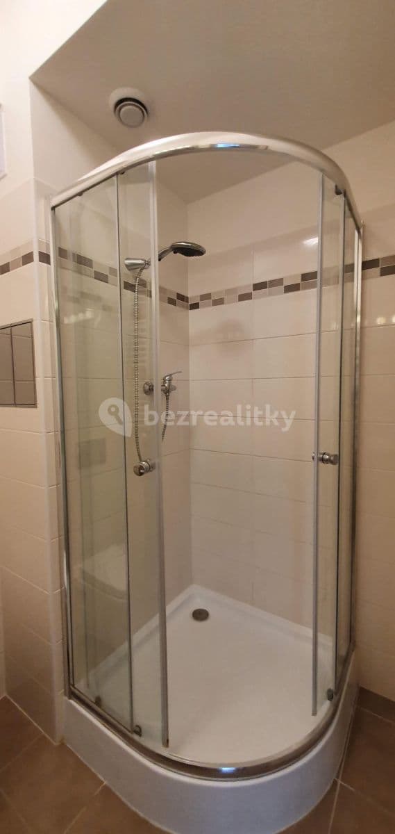 Pronájem bytu 1+kk 23 m², Freyova, Praha, Praha Pronájem bytu 1+kk 23 m², Freyova, Praha, Praha
