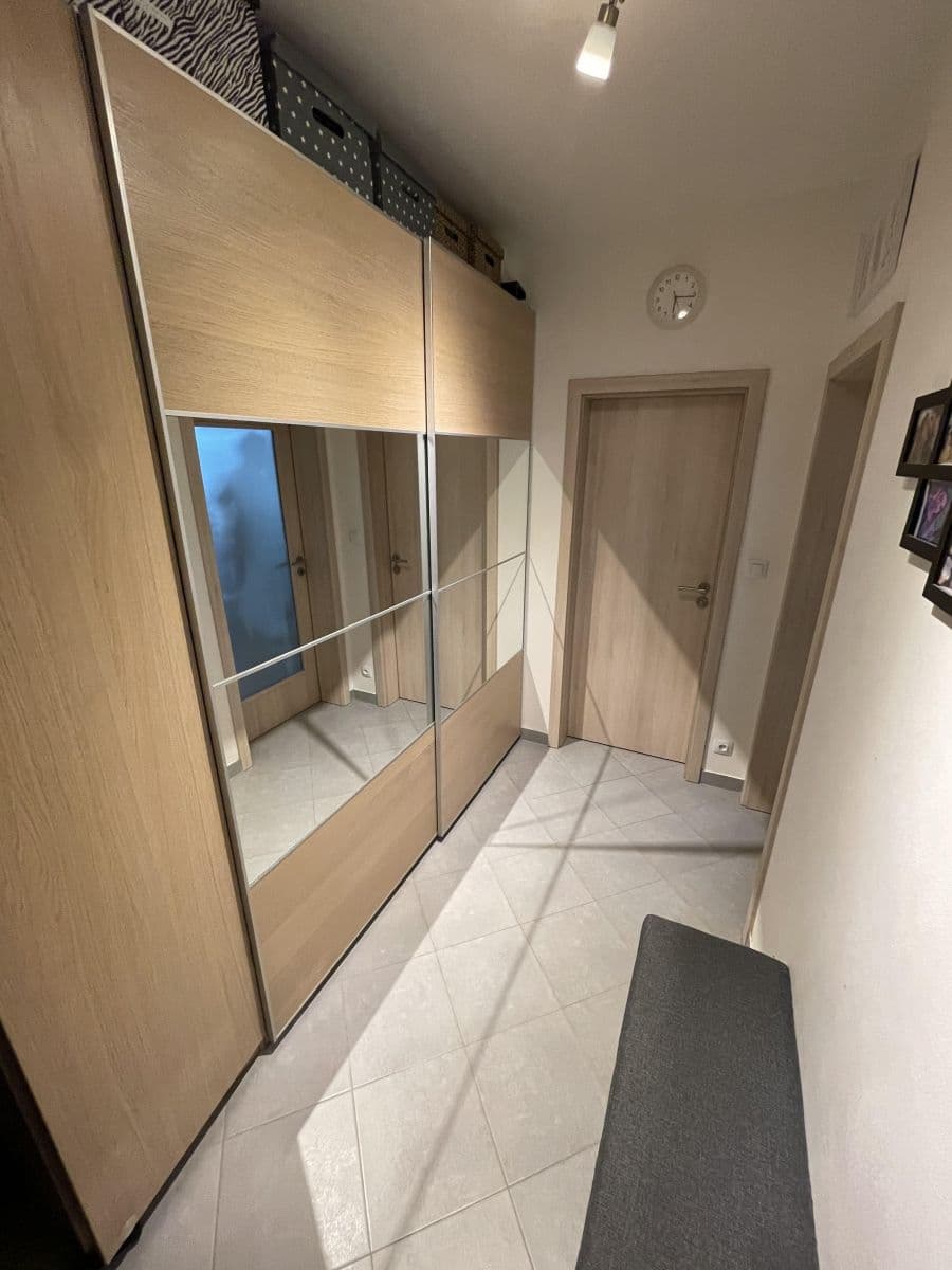 Pronájem bytu 1+kk 41 m², Kadečkové, Praha, Praha Pronájem bytu 1+kk 41 m², Kadečkové, Praha, Praha