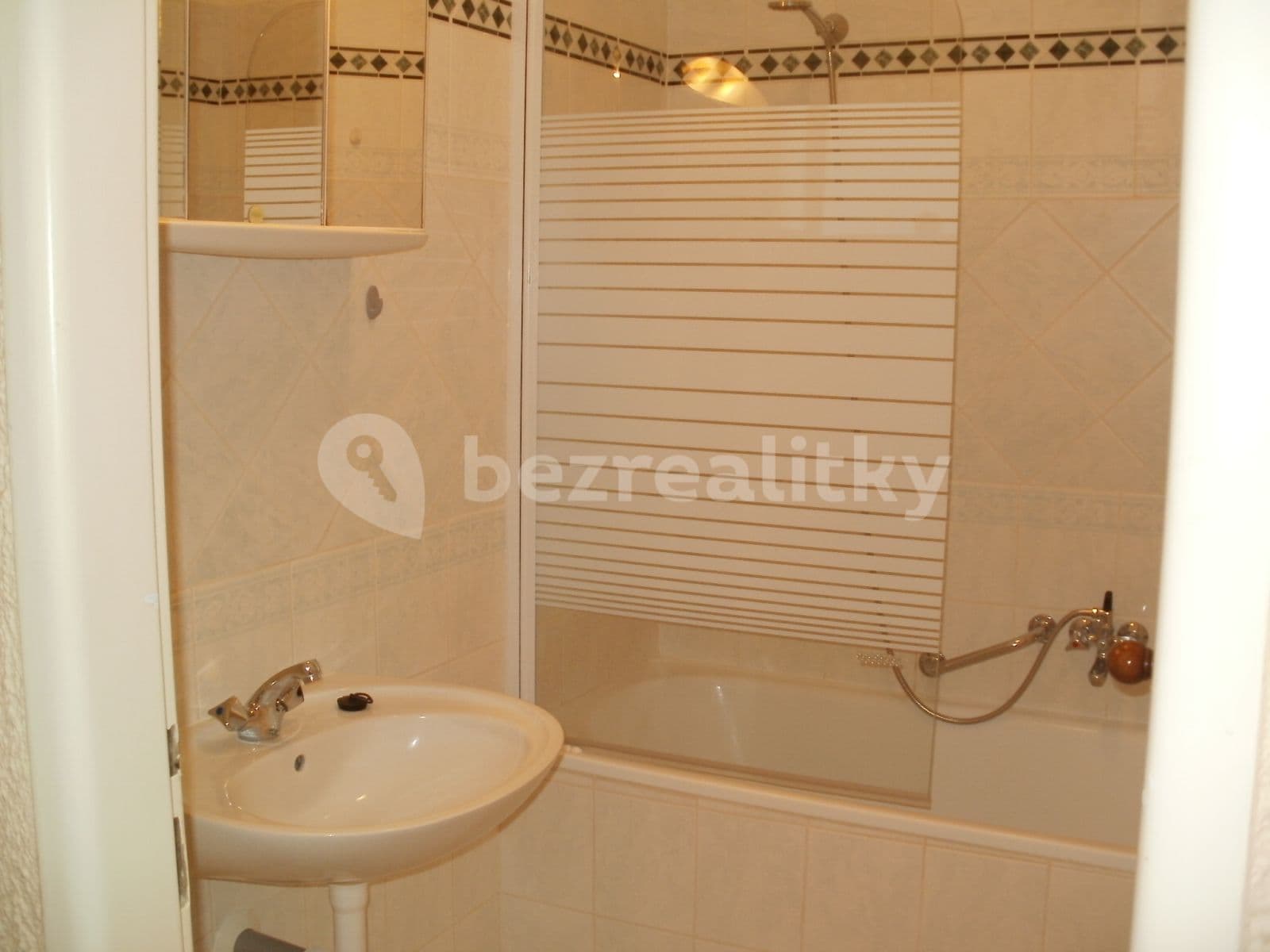 Pronájem bytu 1+1 41 m², Hany Kvapilové, Opava, Moravskoslezský kraj Pronájem bytu 1+1 41 m², Hany Kvapilové, Opava, Moravskoslezský kraj