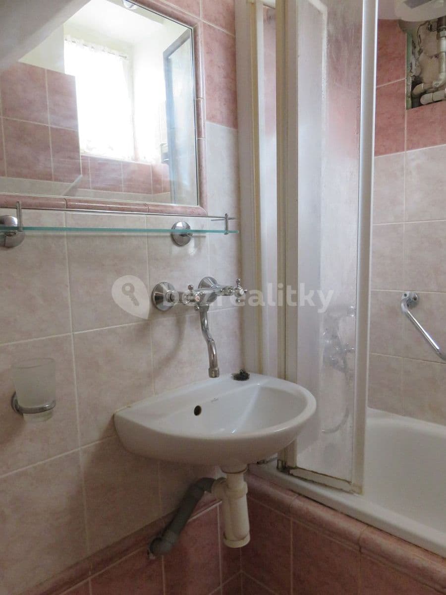 Pronájem bytu 3+1 85 m², Kamenická, Praha, Praha Pronájem bytu 3+1 85 m², Kamenická, Praha, Praha