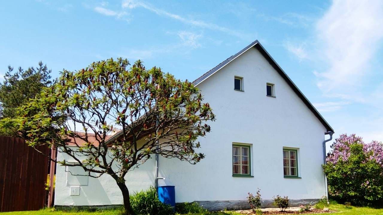 Pronájem chaty, chalupy, Lhota-Vlasenice, Kraj Vysočina Pronájem chaty, chalupy, Lhota-Vlasenice, Kraj Vysočina