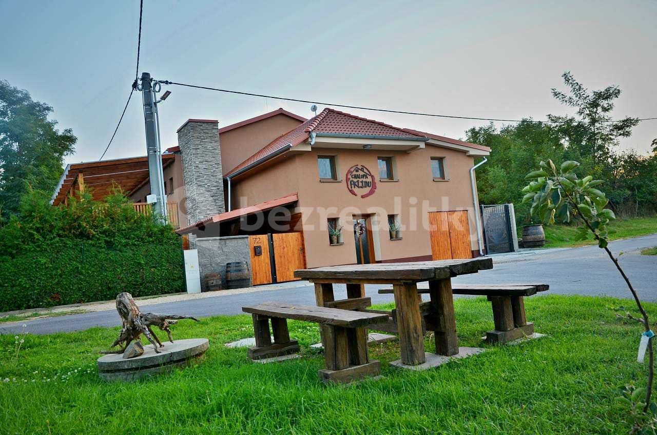 Pronájem chaty, chalupy, Znojmo, Jihomoravský kraj Pronájem chaty, chalupy, Znojmo, Jihomoravský kraj