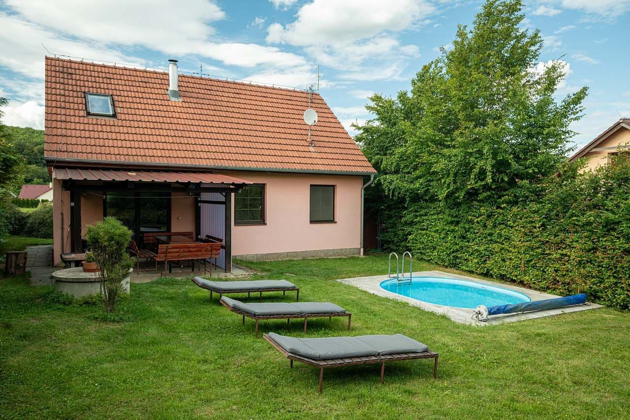 Pronájem chaty, chalupy, Měňany, Středočeský kraj Pronájem chaty, chalupy, Měňany, Středočeský kraj