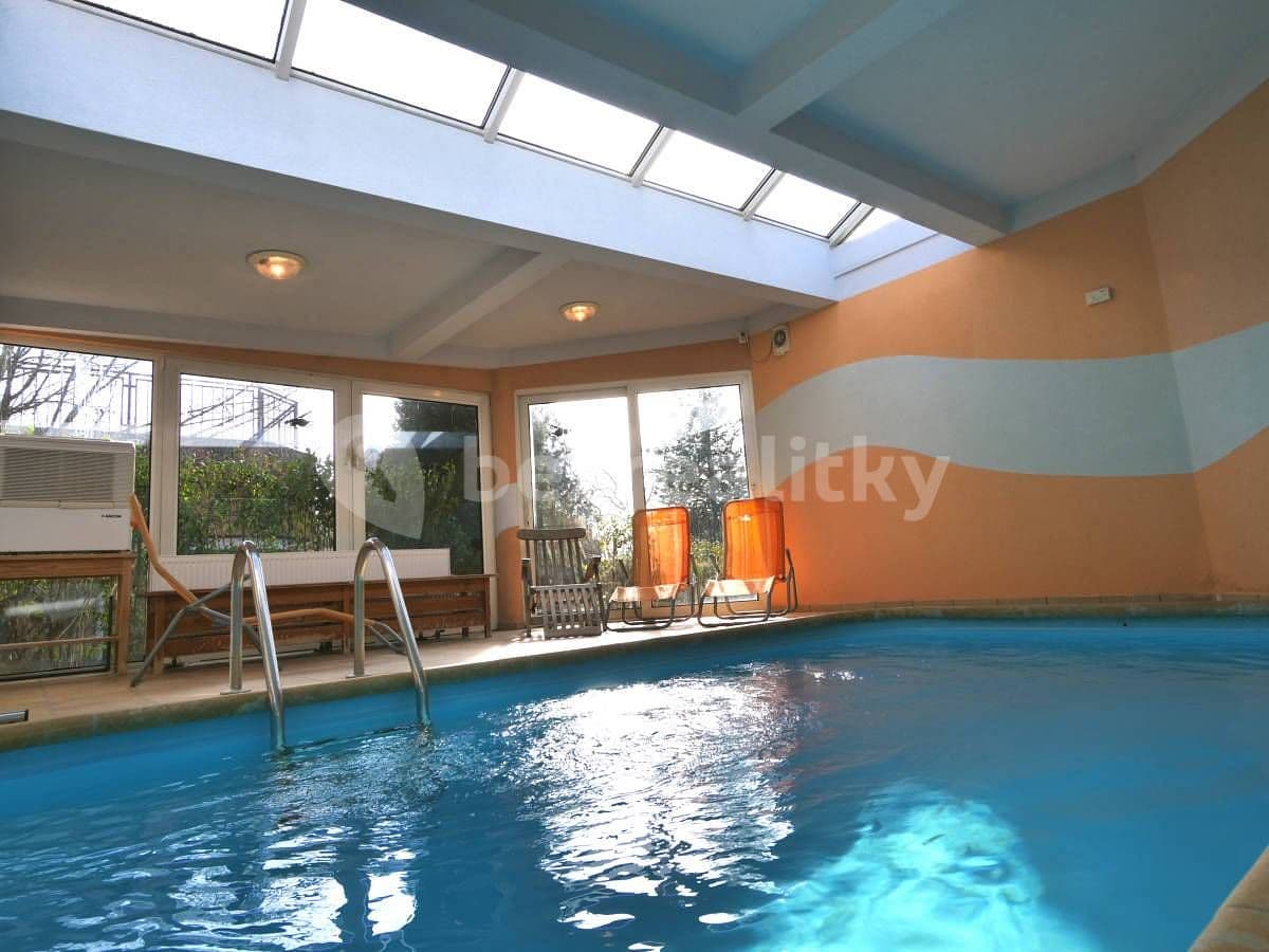 Pronájem chaty, chalupy, Mladá Boleslav, Středočeský kraj Pronájem chaty, chalupy, Mladá Boleslav, Středočeský kraj