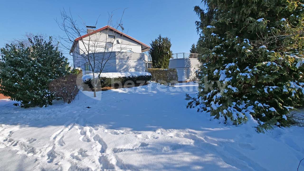 Pronájem chaty, chalupy, Mladá Boleslav, Středočeský kraj Pronájem chaty, chalupy, Mladá Boleslav, Středočeský kraj