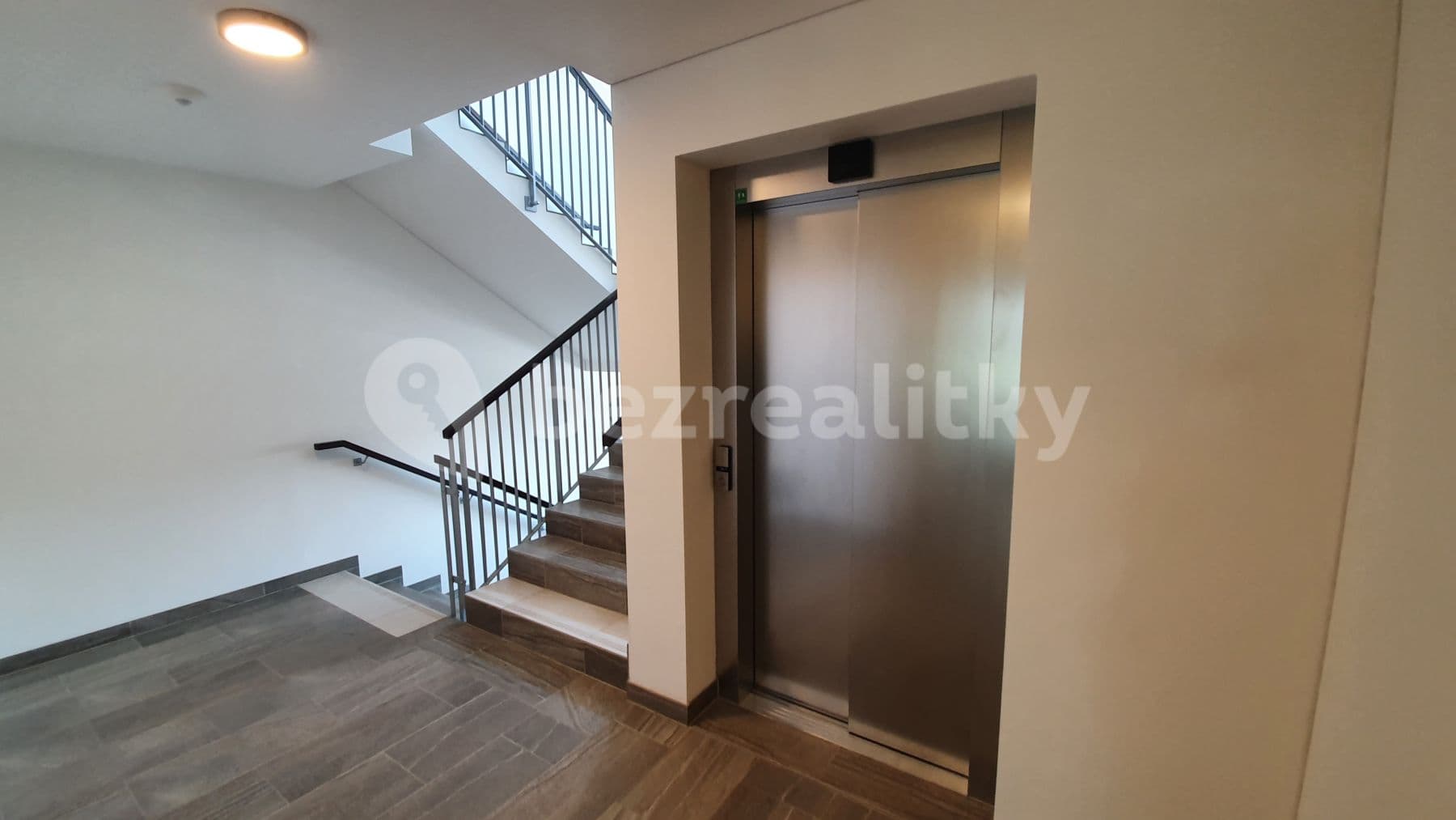 Pronájem bytu 1+kk 33 m², Do Zahrádek I, Praha, Praha Pronájem bytu 1+kk 33 m², Do Zahrádek I, Praha, Praha