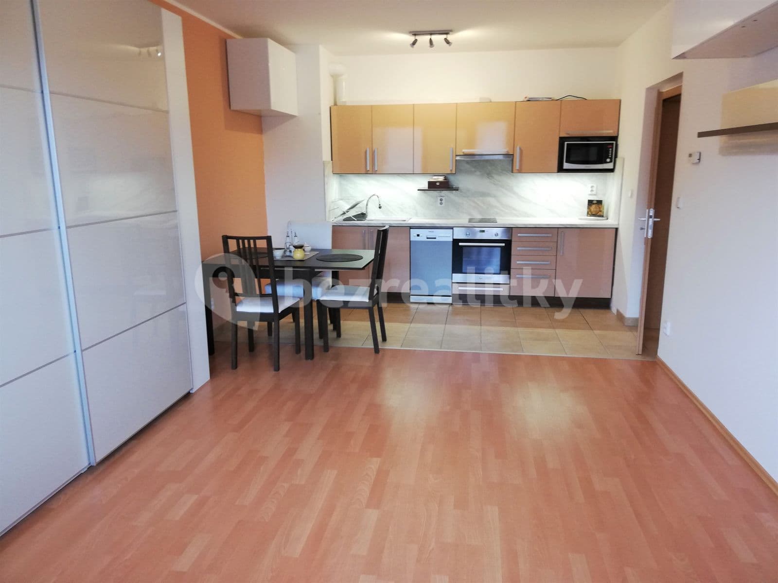 Pronájem bytu 2+kk 55 m², V Kuťatech, Praha, Praha Pronájem bytu 2+kk 55 m², V Kuťatech, Praha, Praha