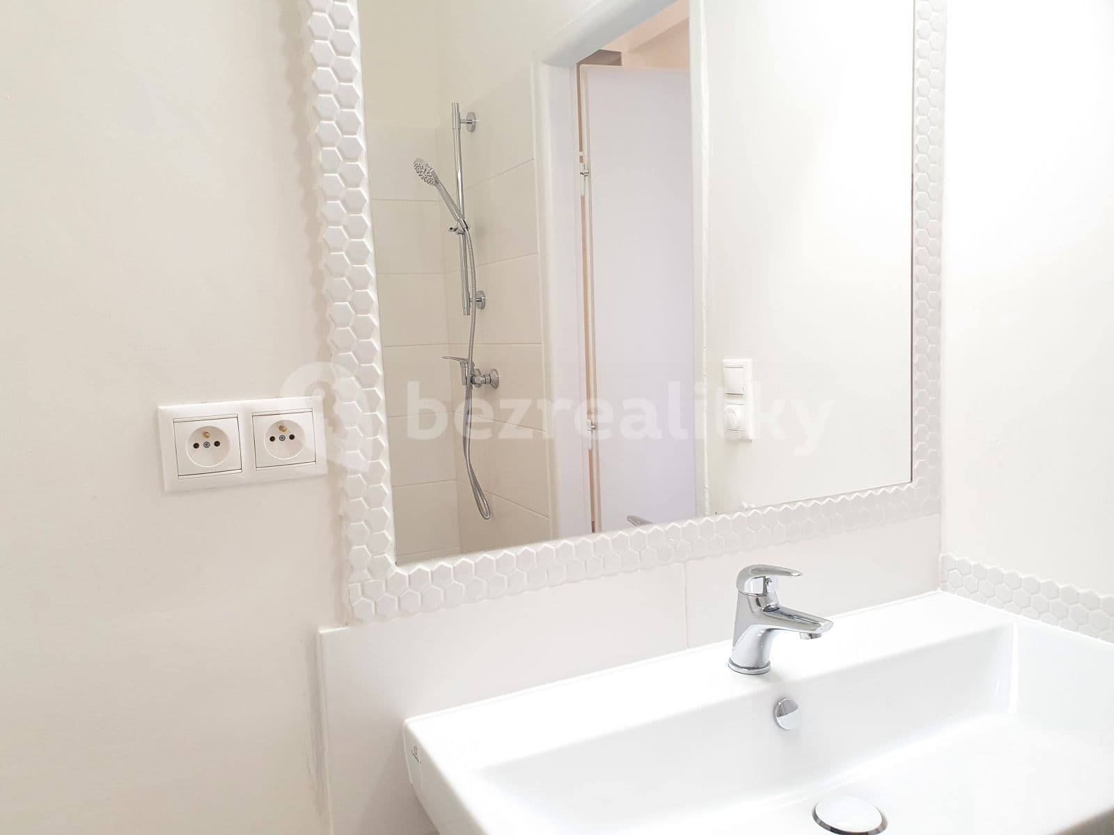 Pronájem bytu Garsoniéra 33 m², Malešická, Praha, Praha Pronájem bytu Garsoniéra 33 m², Malešická, Praha, Praha