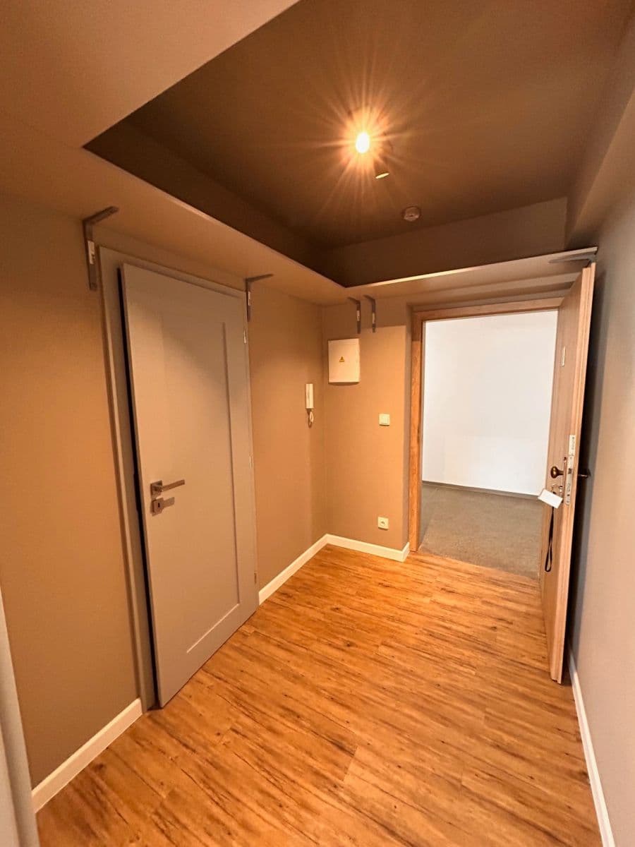 Pronájem bytu 1+kk 30 m², U Pivovaru, Dobříš, Středočeský kraj Pronájem bytu 1+kk 30 m², U Pivovaru, Dobříš, Středočeský kraj